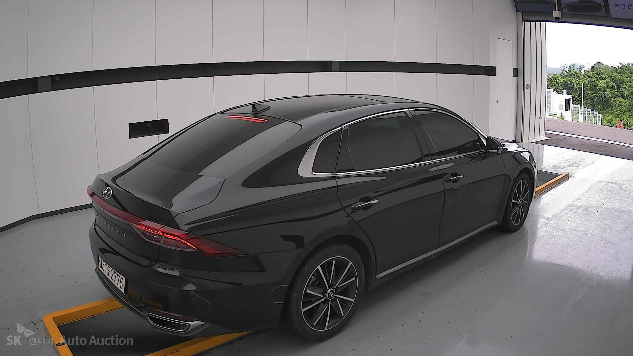 2022 - hyundai grandeur