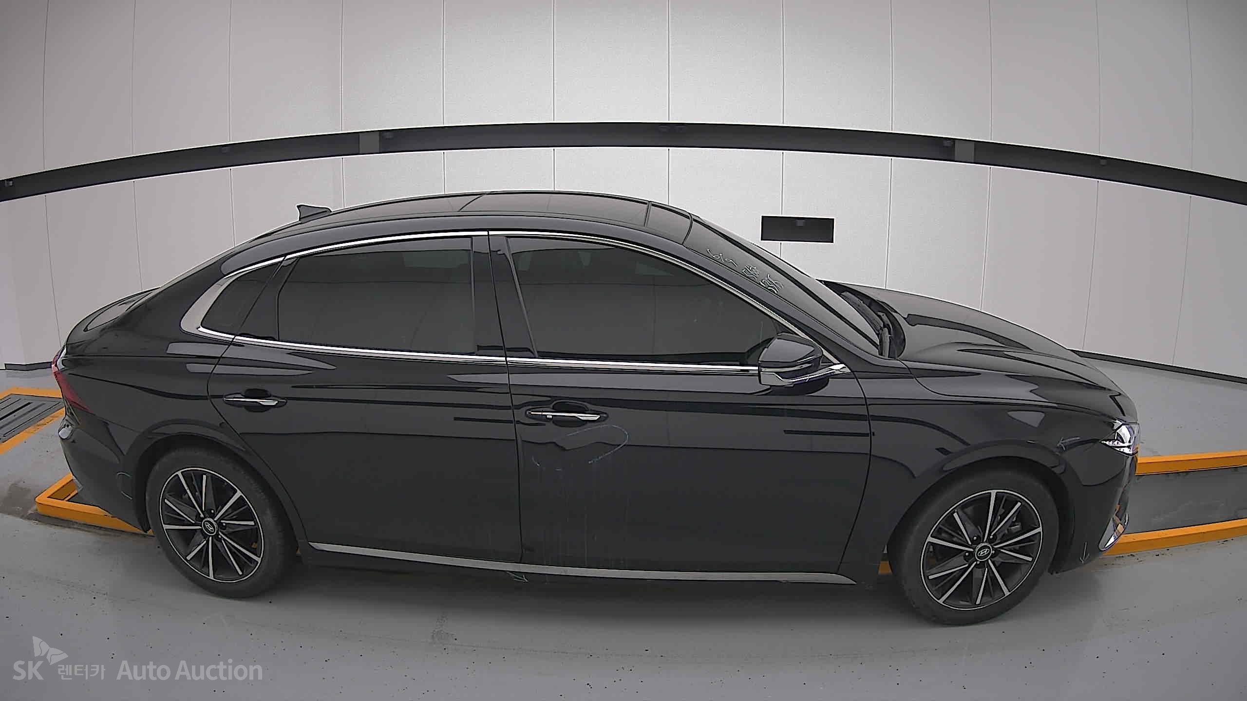 2022 - hyundai grandeur