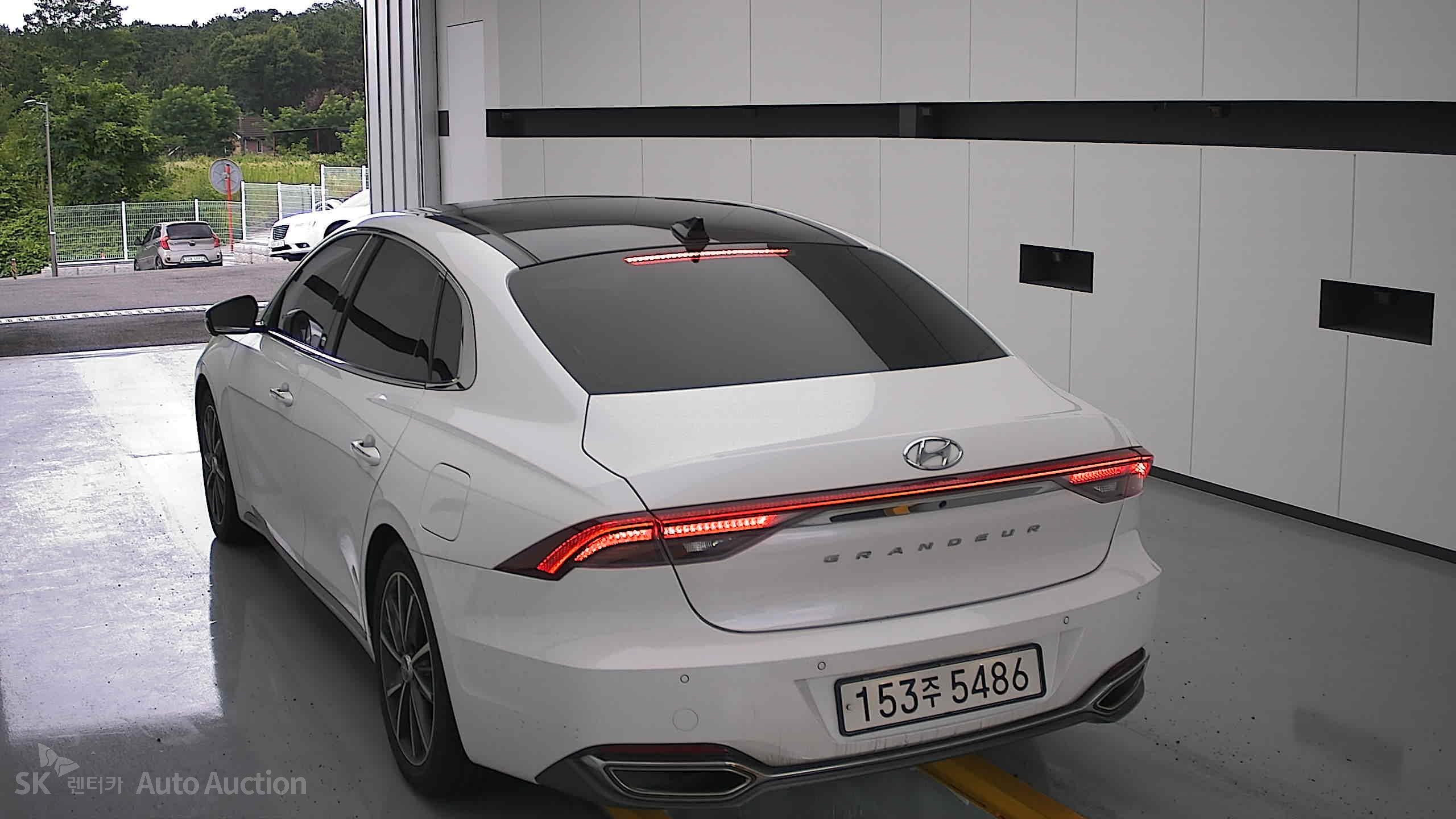 2022 - hyundai grandeur