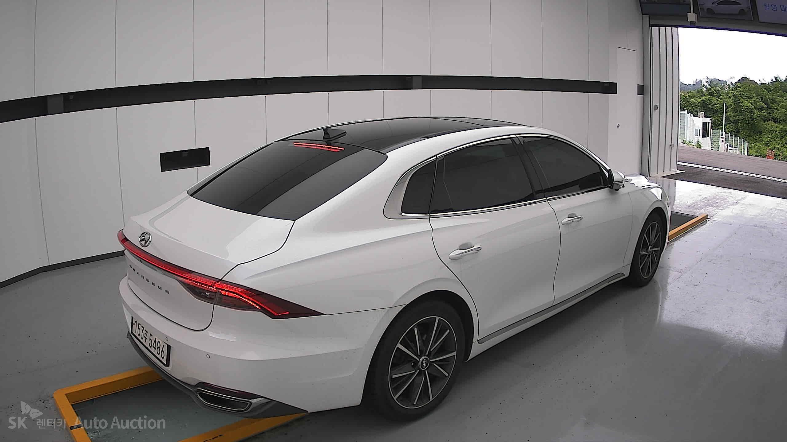 2022 - hyundai grandeur