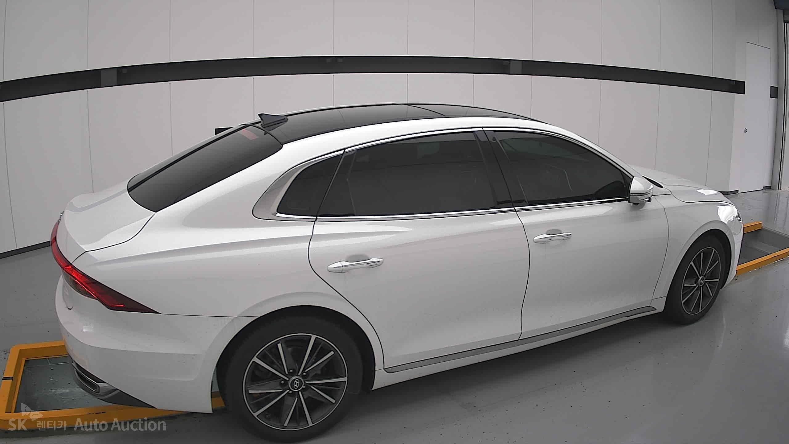 2022 - hyundai grandeur