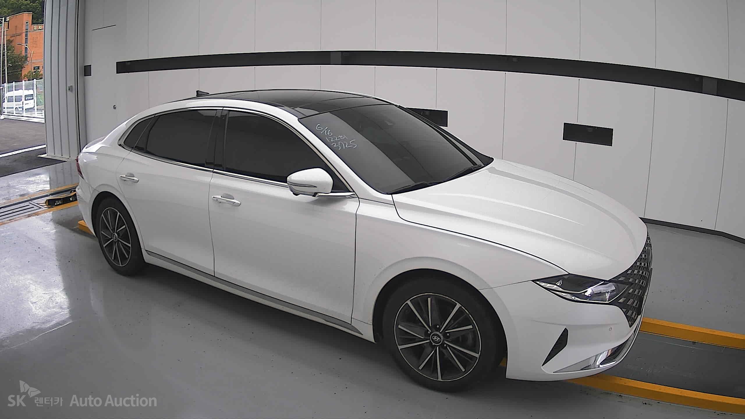 2022 - hyundai grandeur