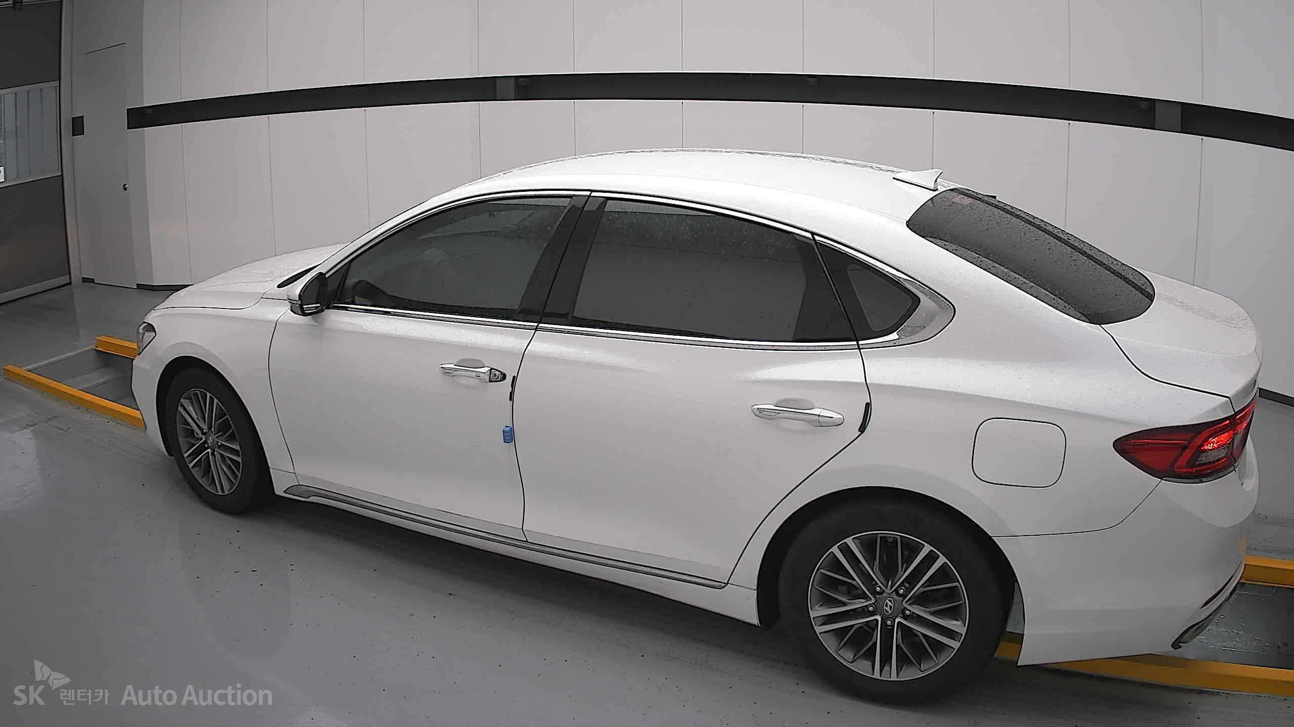 2019 - hyundai grandeur