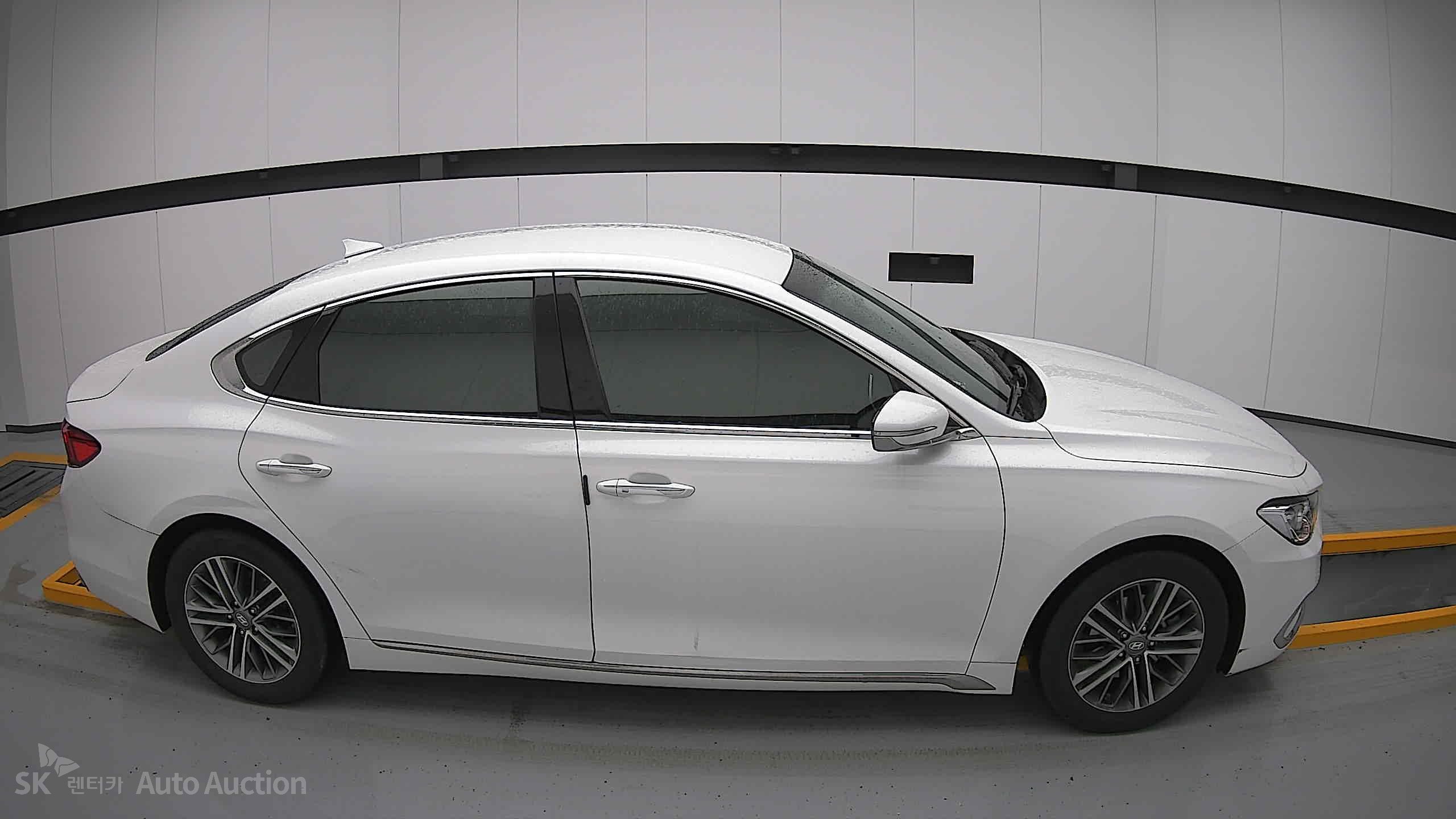2019 - hyundai grandeur