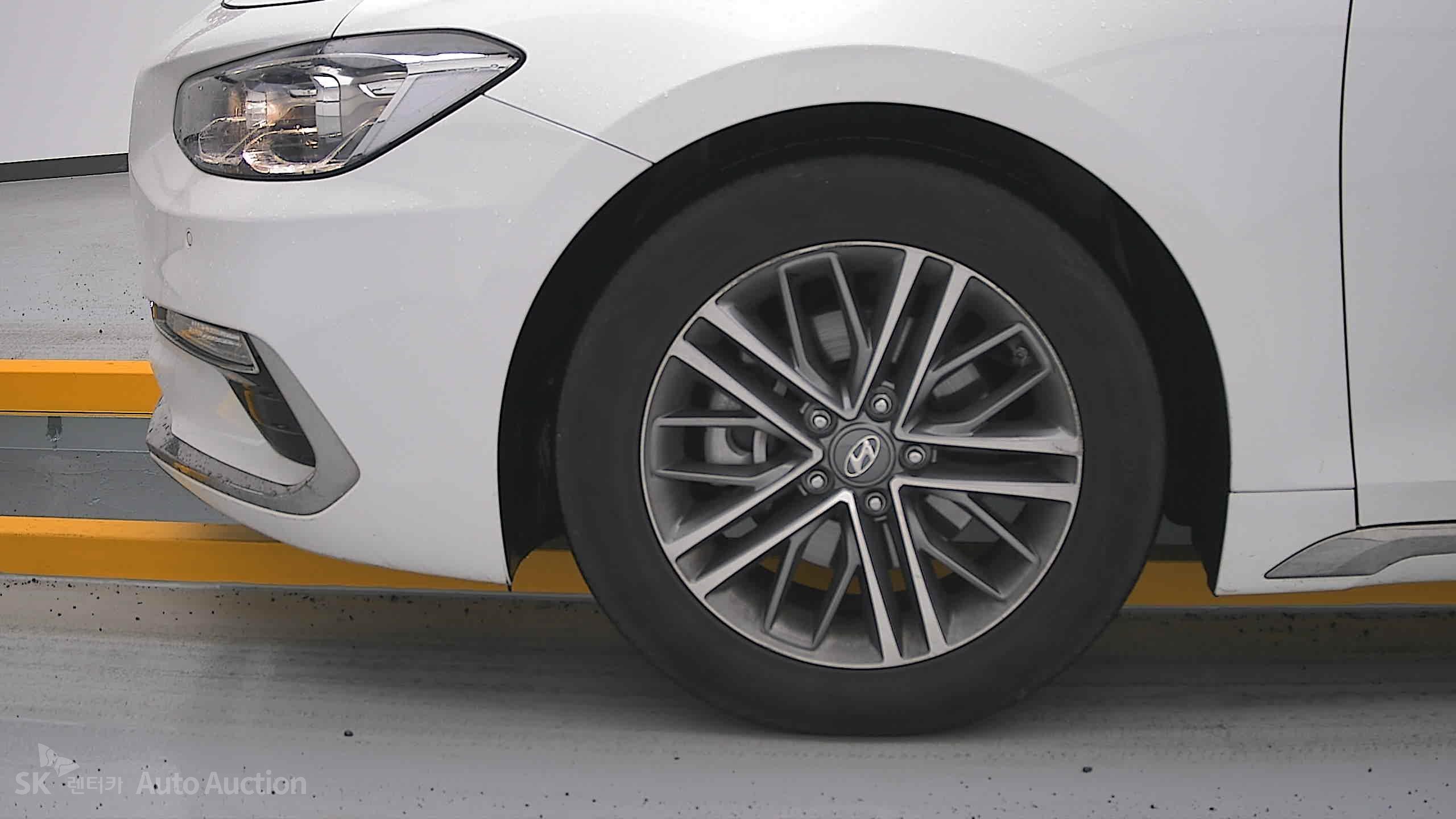 2019 - hyundai grandeur