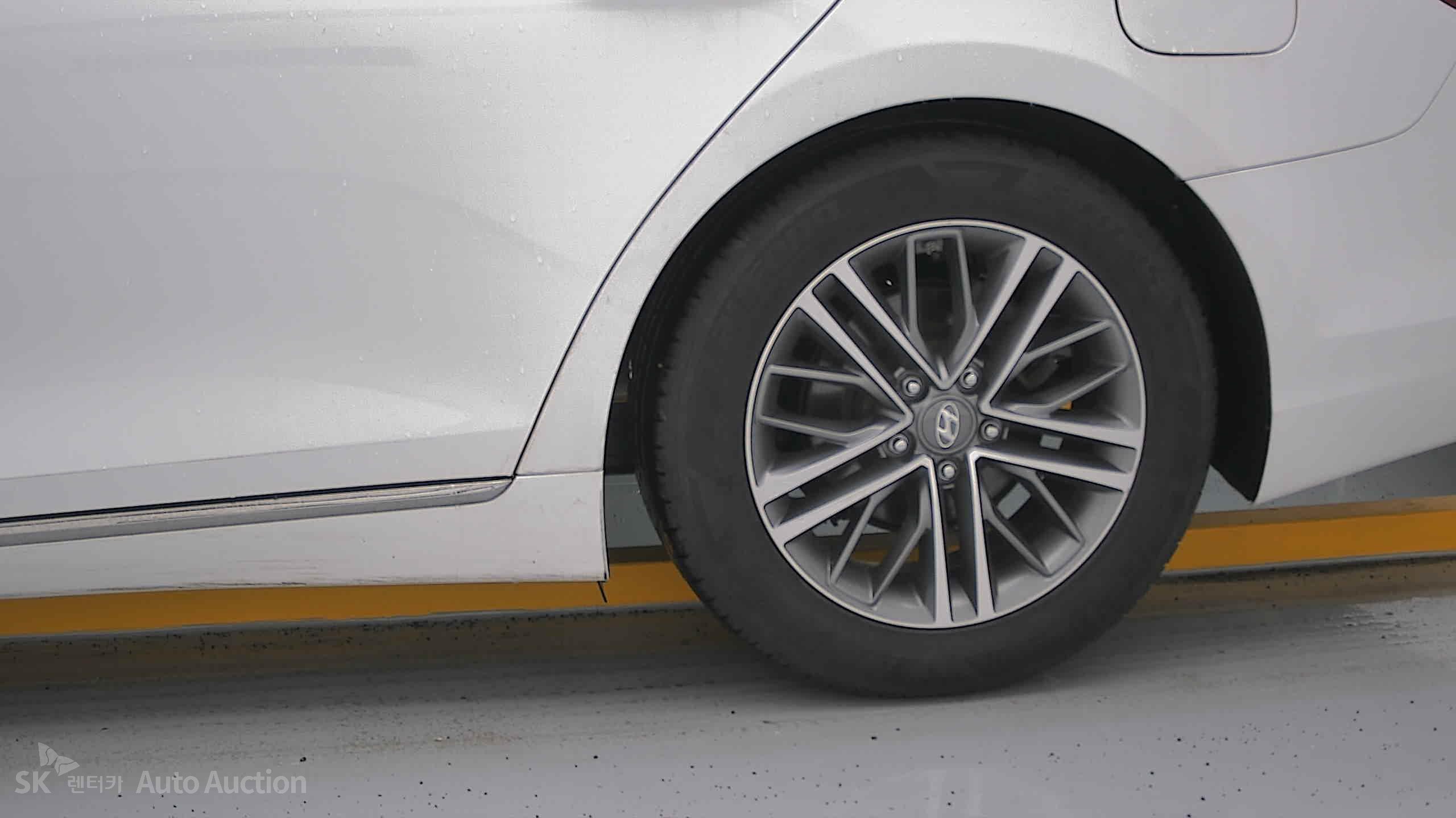 2019 - hyundai grandeur