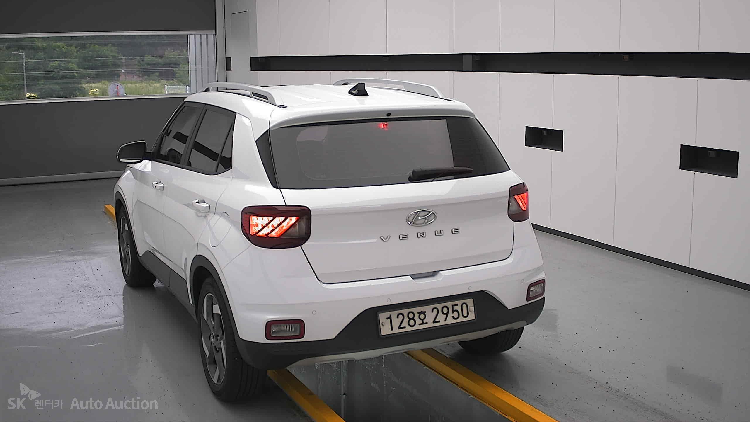 2020 - hyundai venue