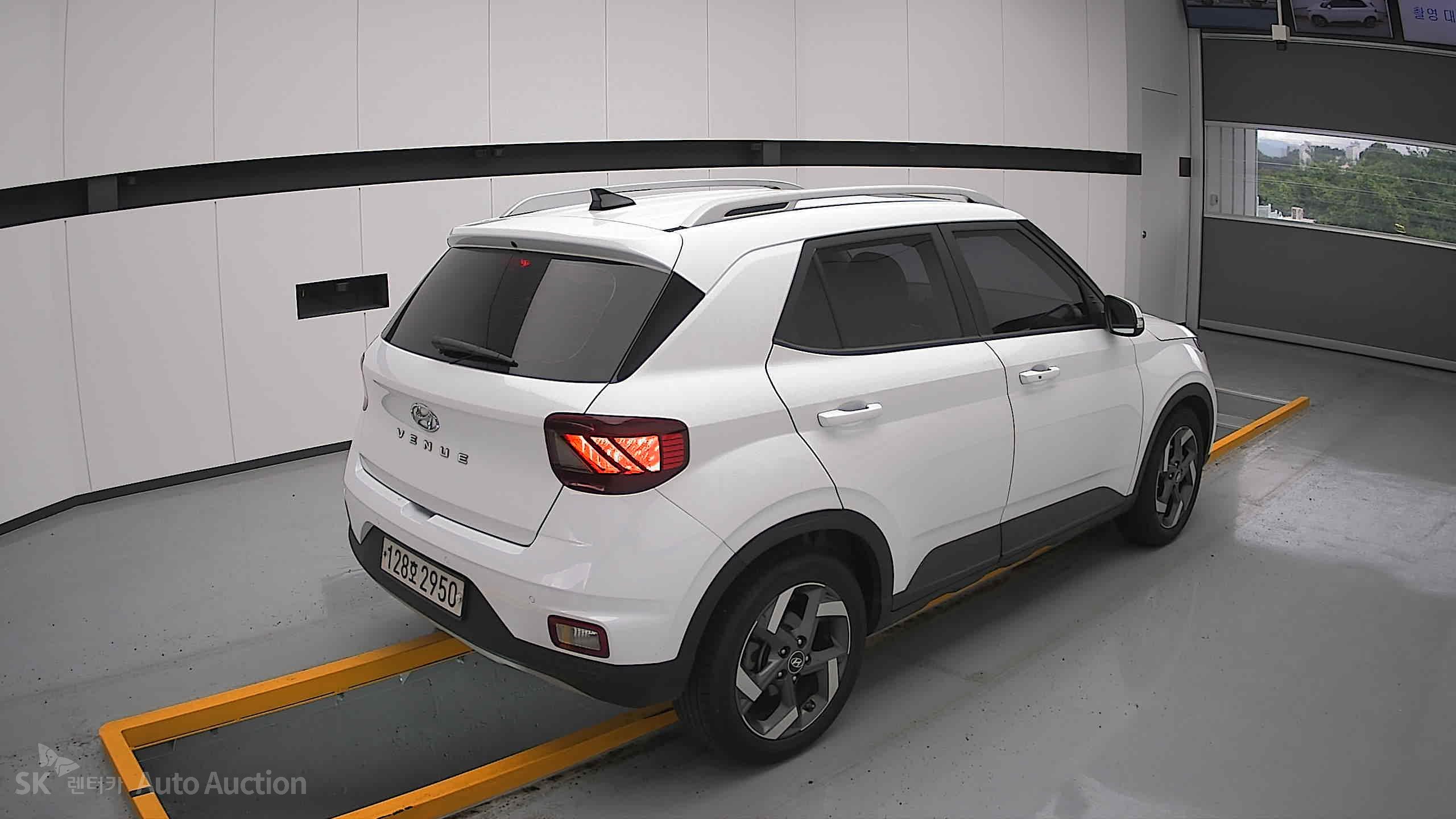 2020 - hyundai venue