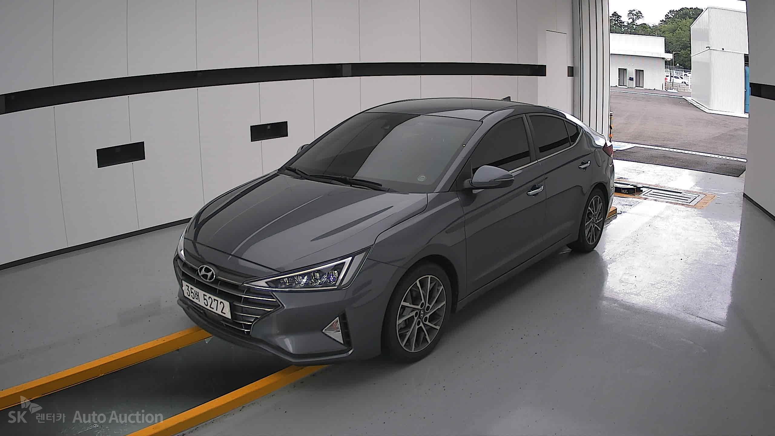 2019 - hyundai avante ad