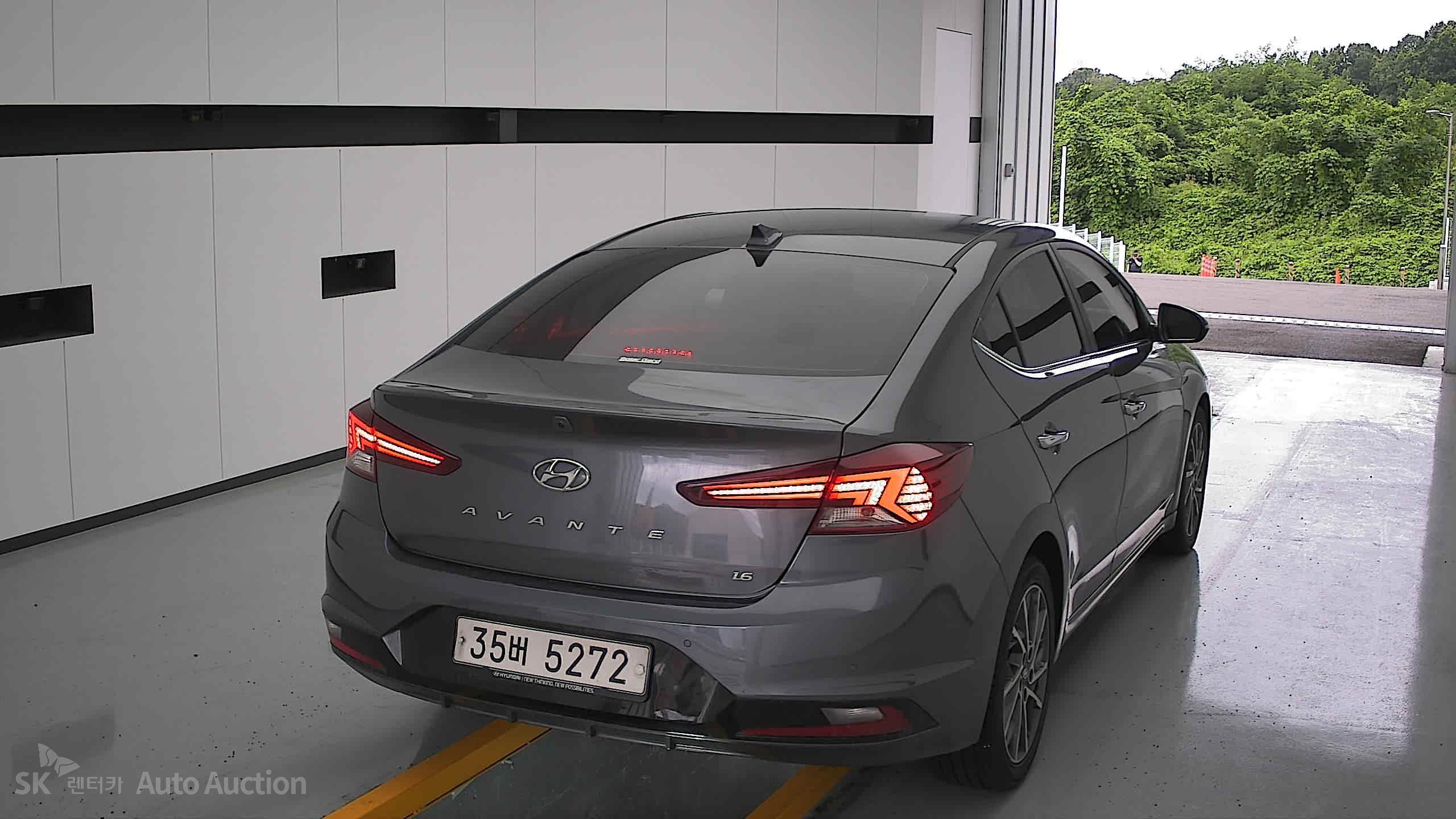 2019 - hyundai avante ad