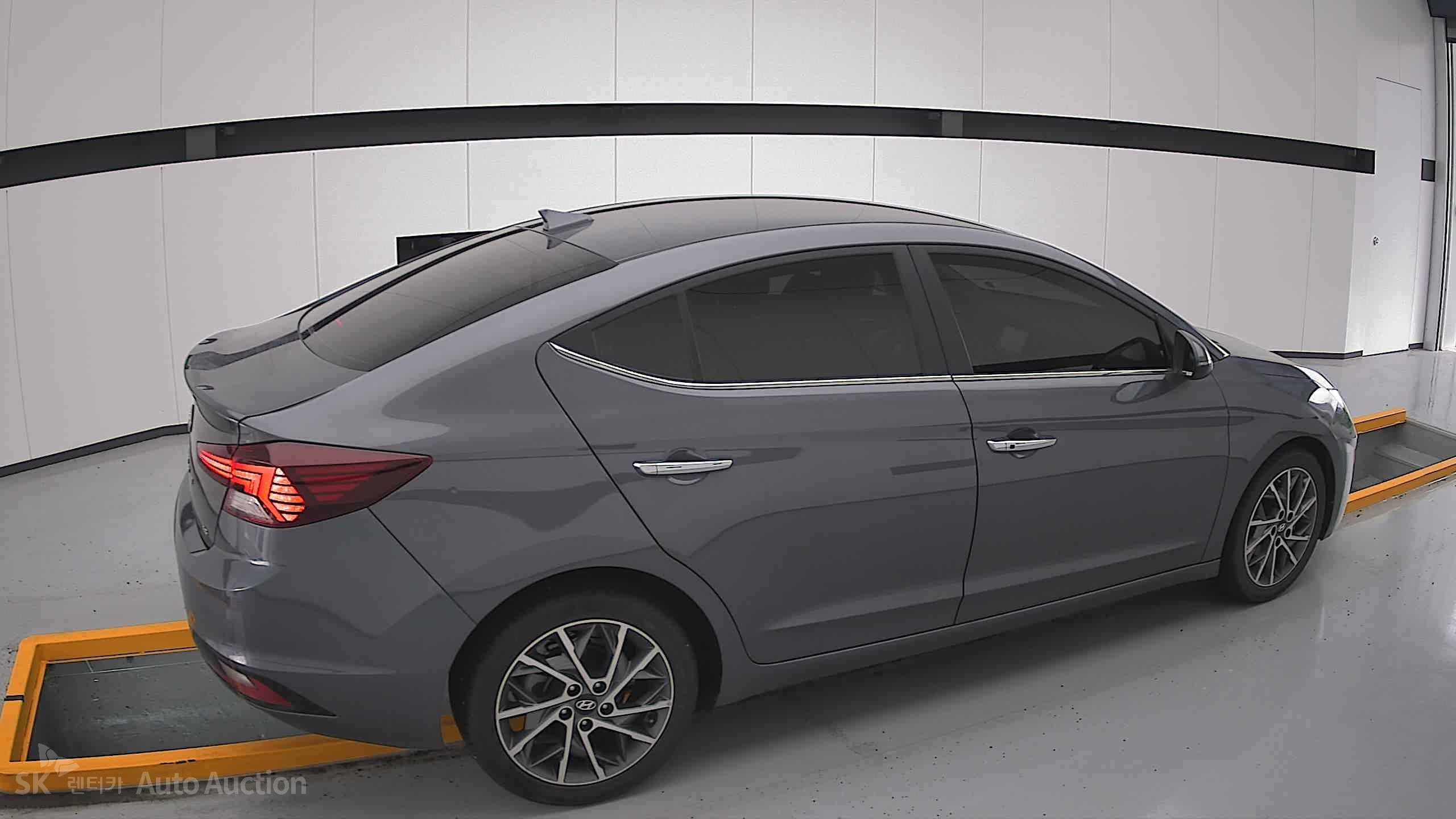 2019 - hyundai avante ad