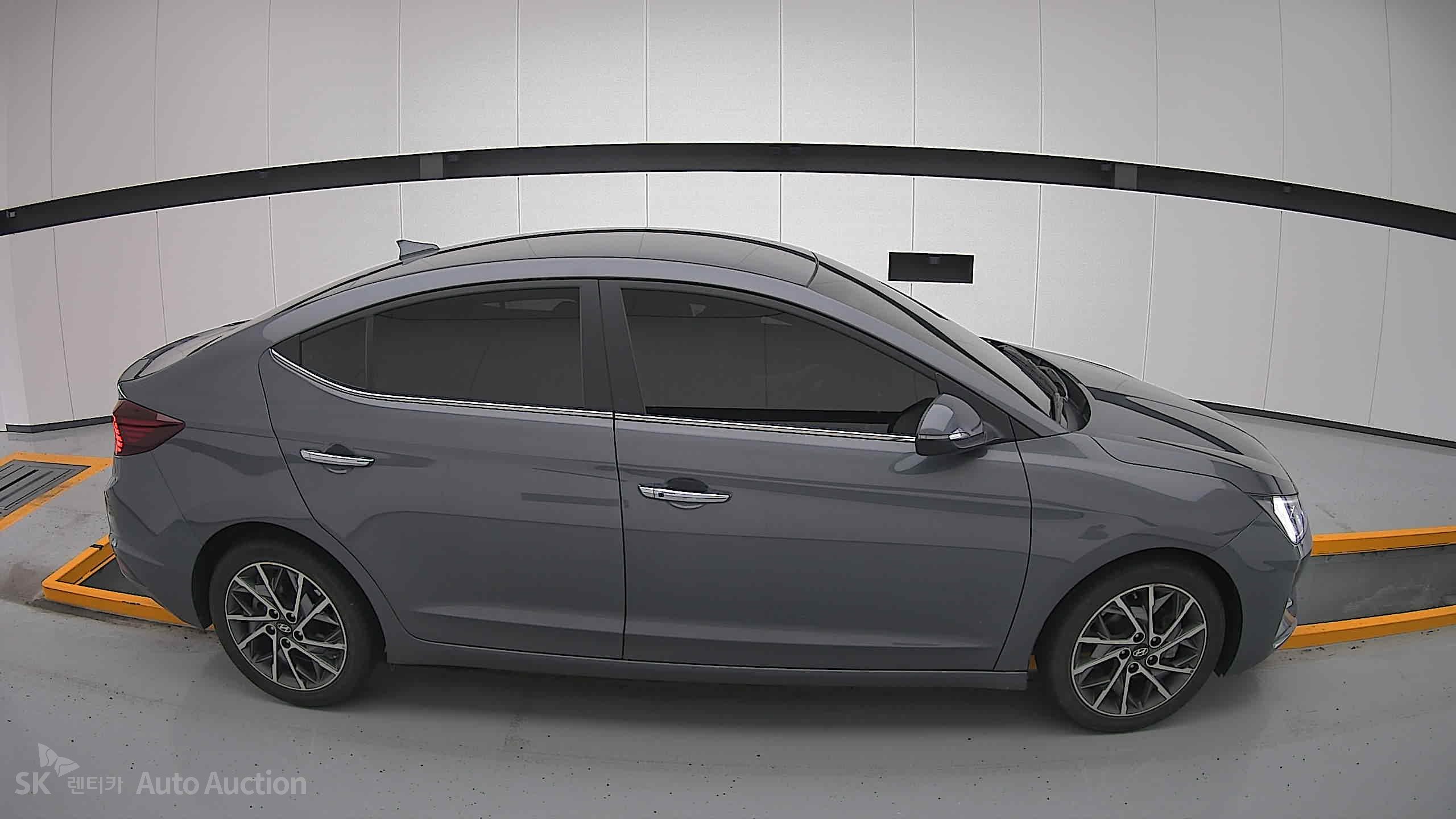 2019 - hyundai avante ad