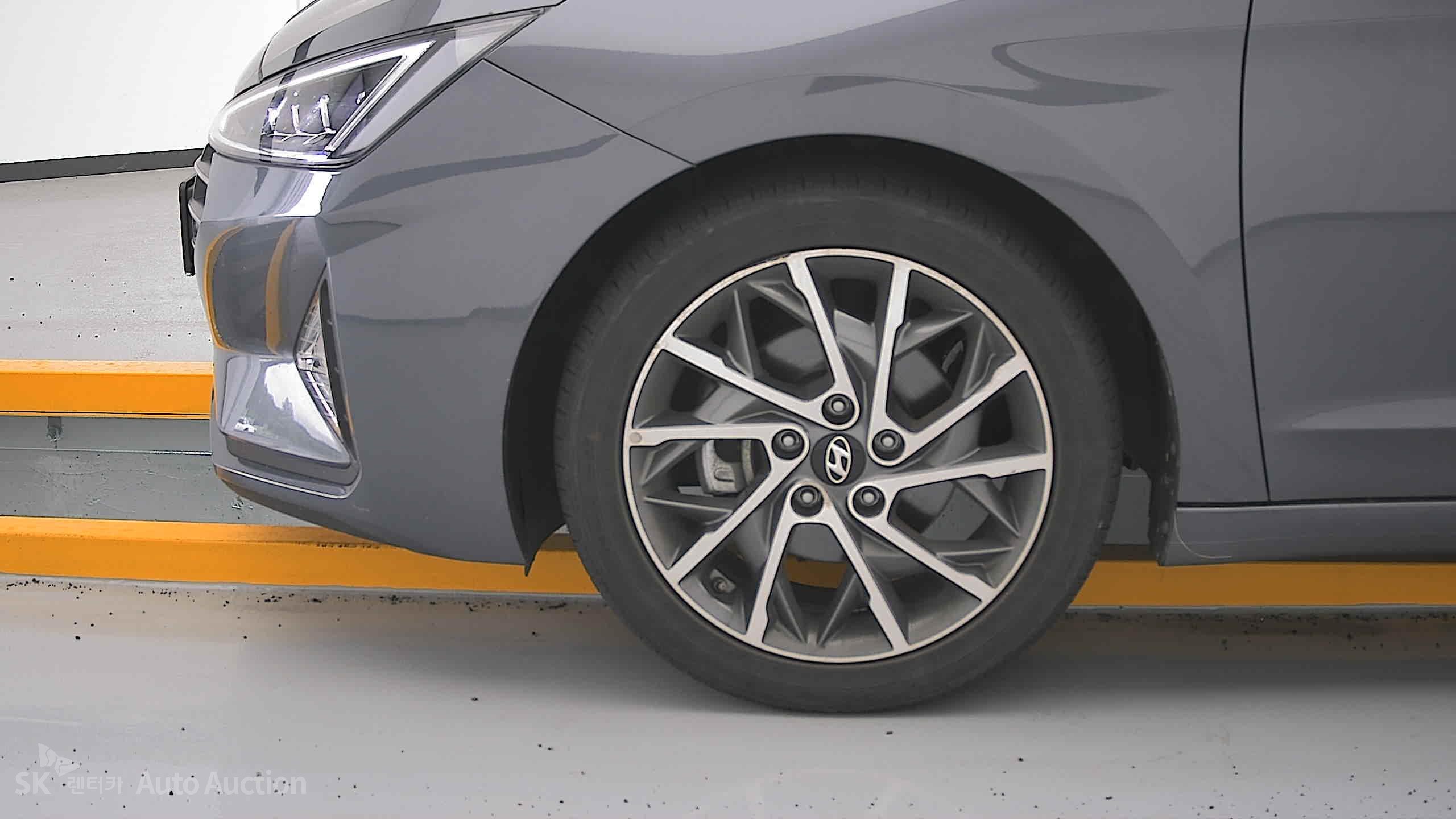 2019 - hyundai avante ad