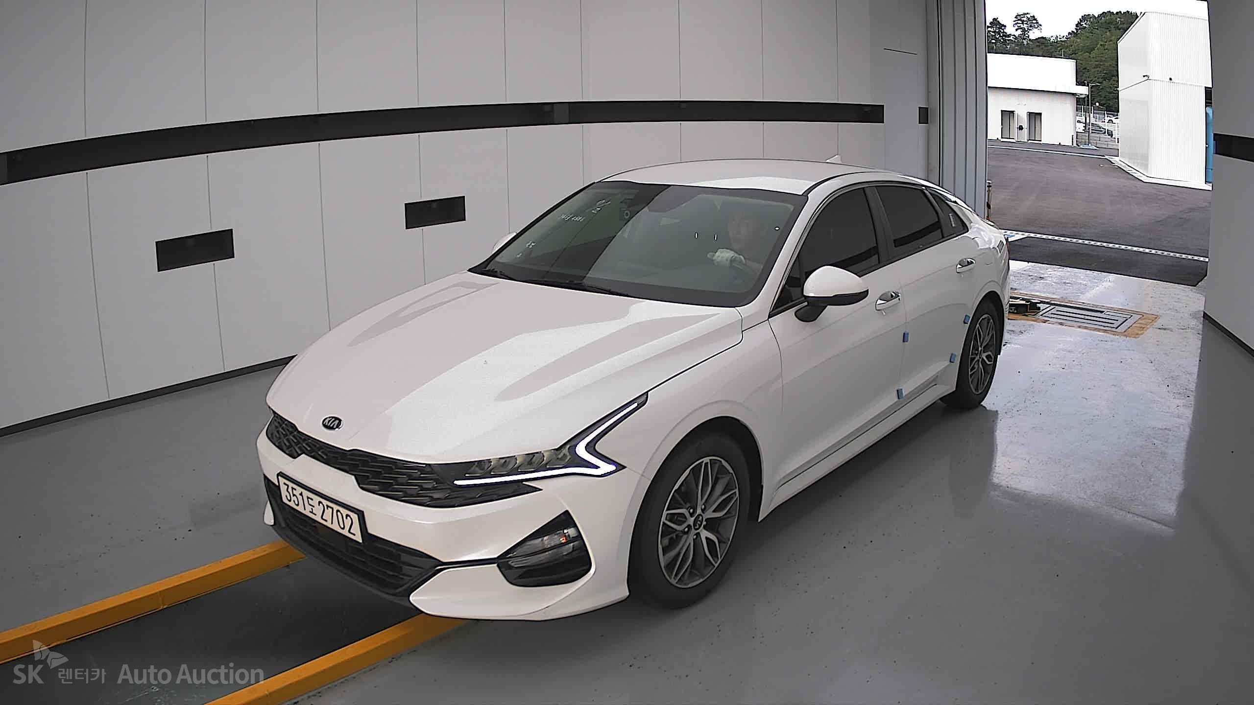 2021 - kia k5
