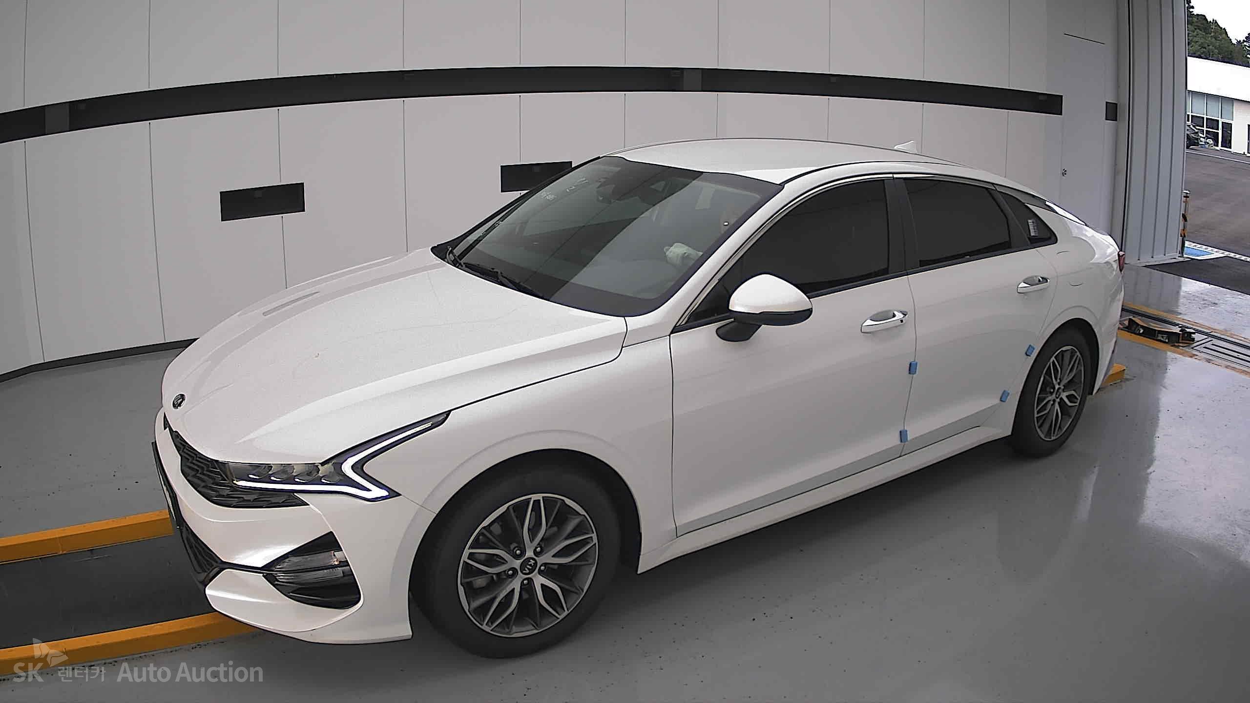 2021 - kia k5