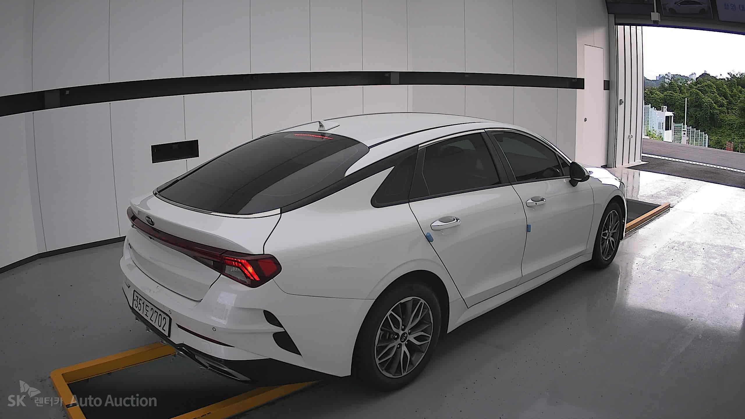 2021 - kia k5