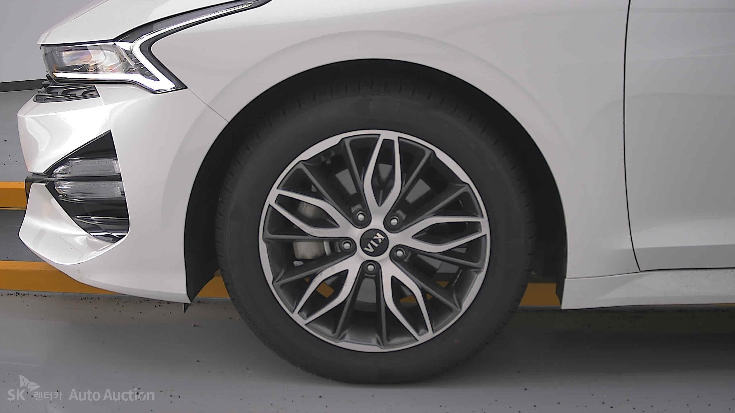2021 - kia k5