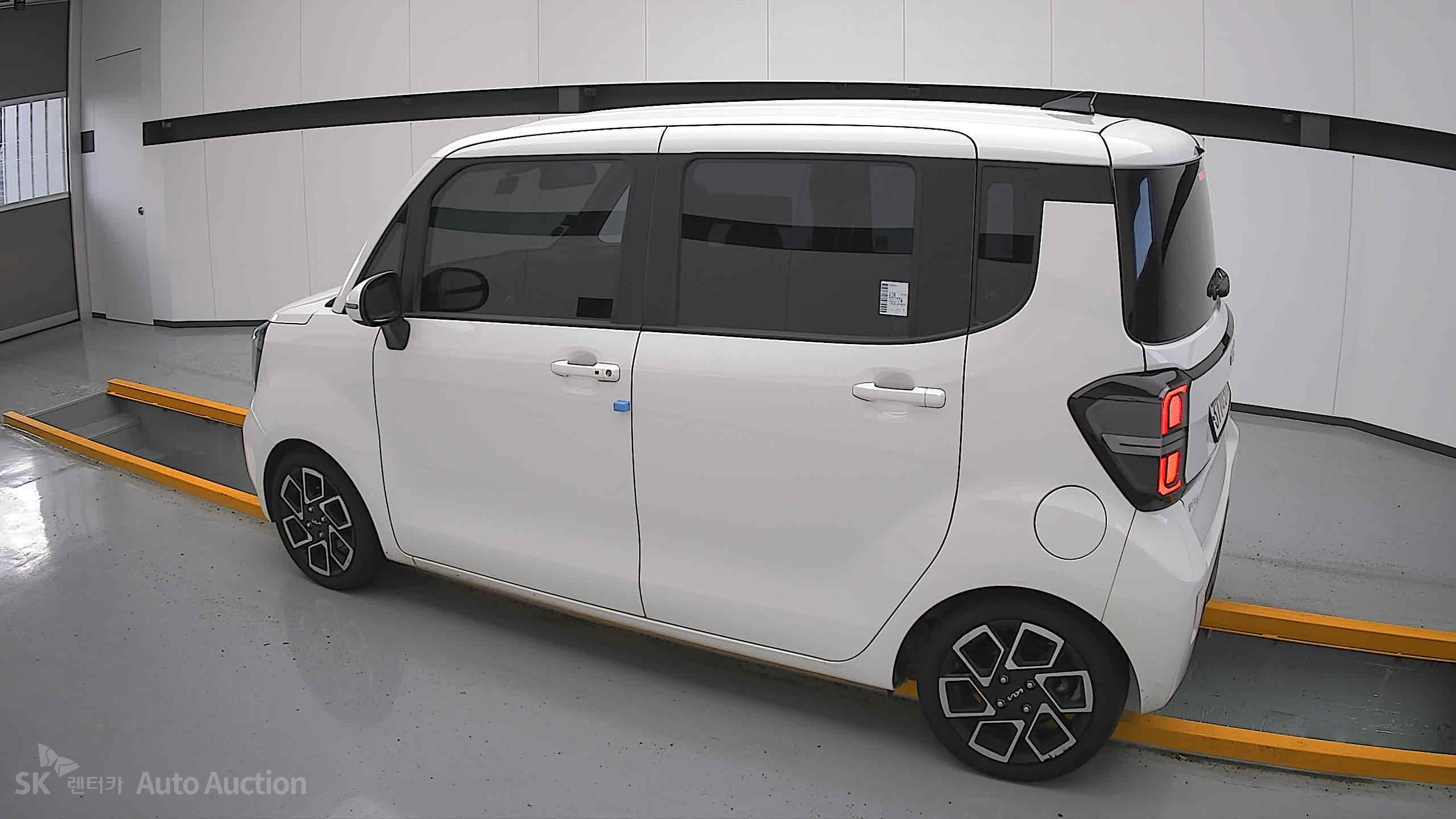 2023 - kia ray