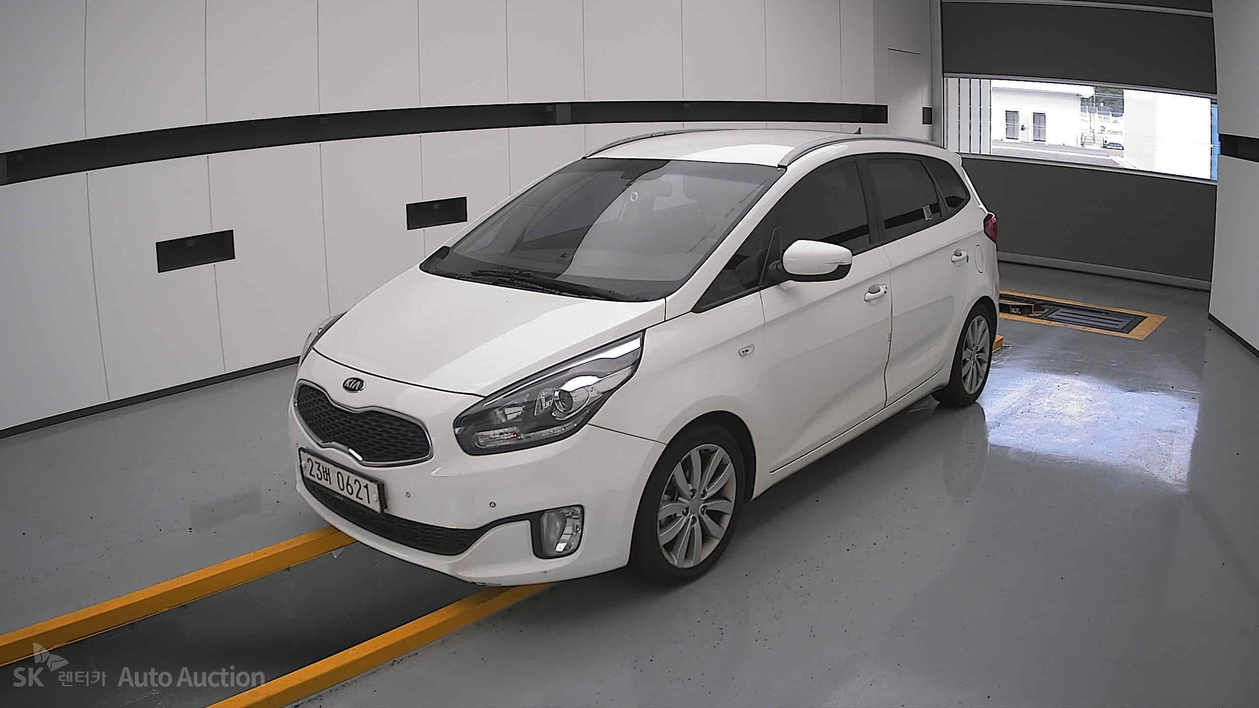 2016 - kia carens