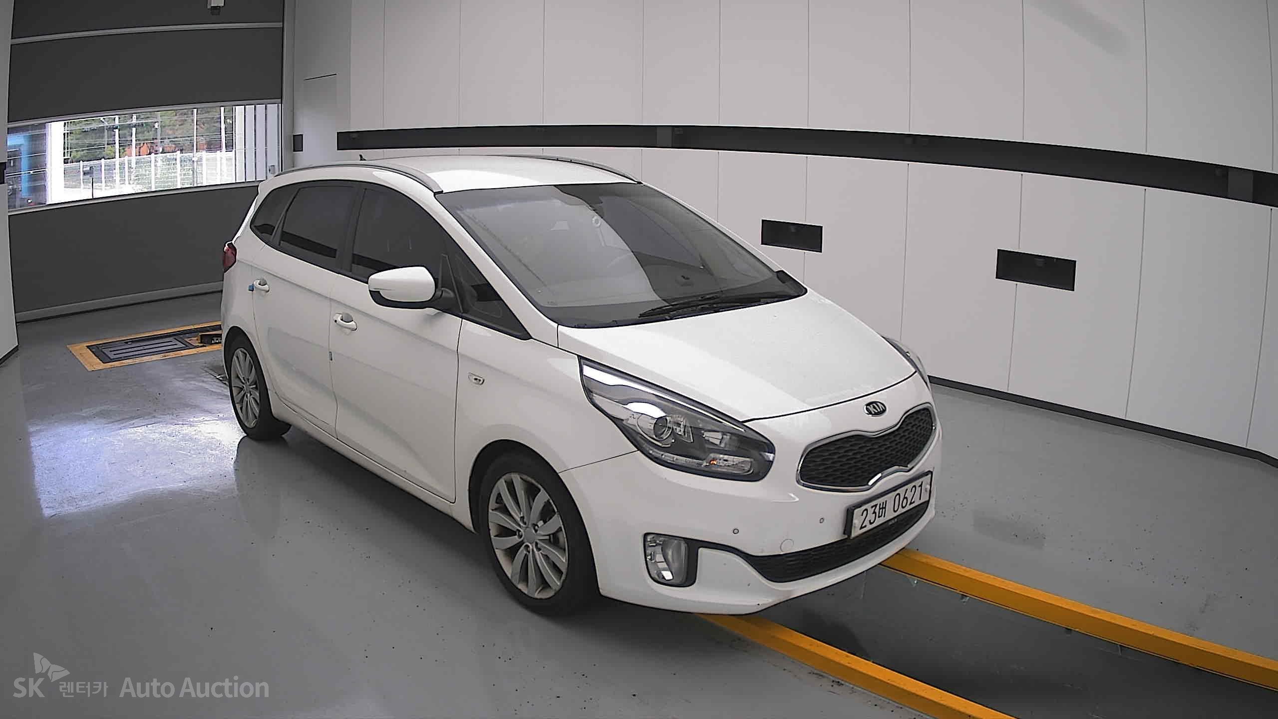 2016 - kia carens