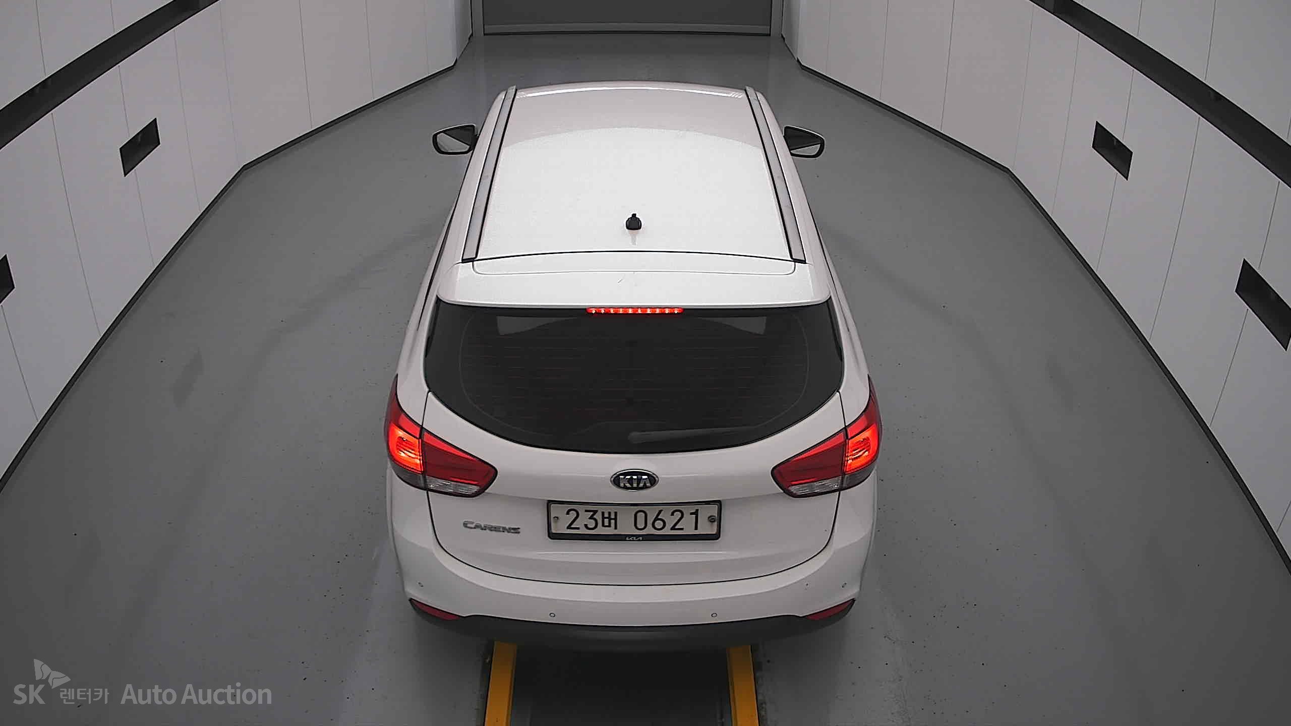 2016 - kia carens