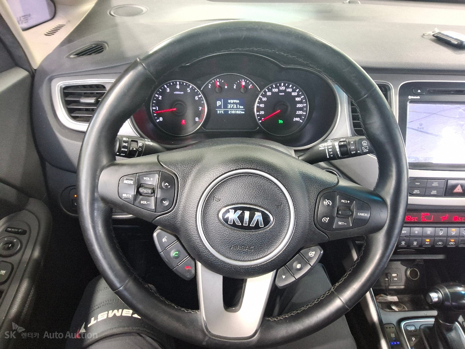 2016 - kia carens
