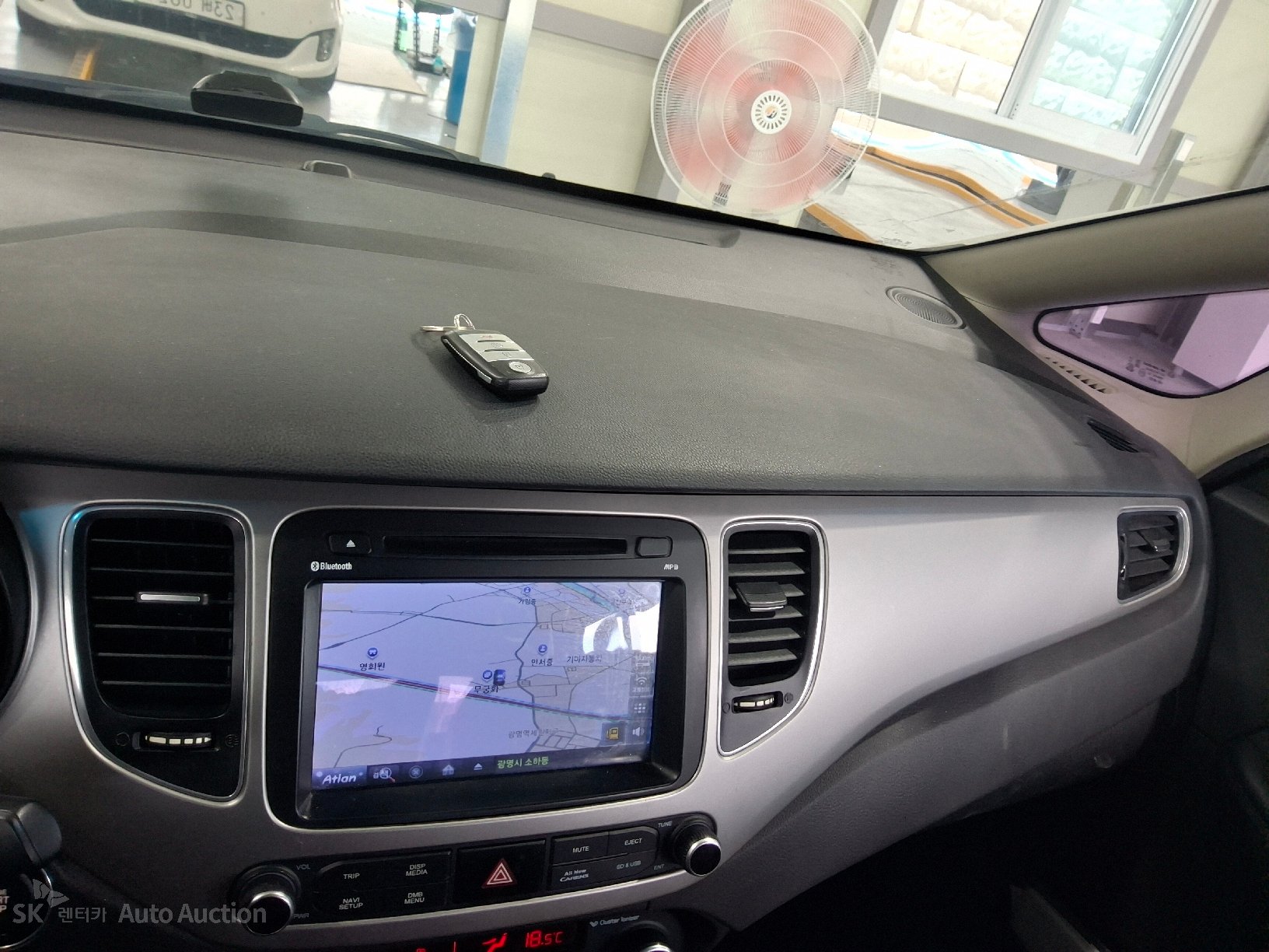 2016 - kia carens
