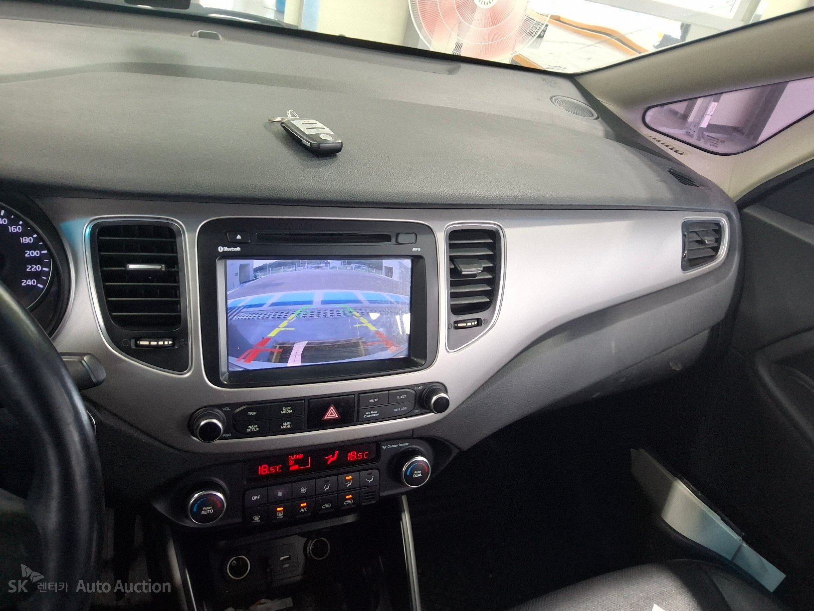 2016 - kia carens
