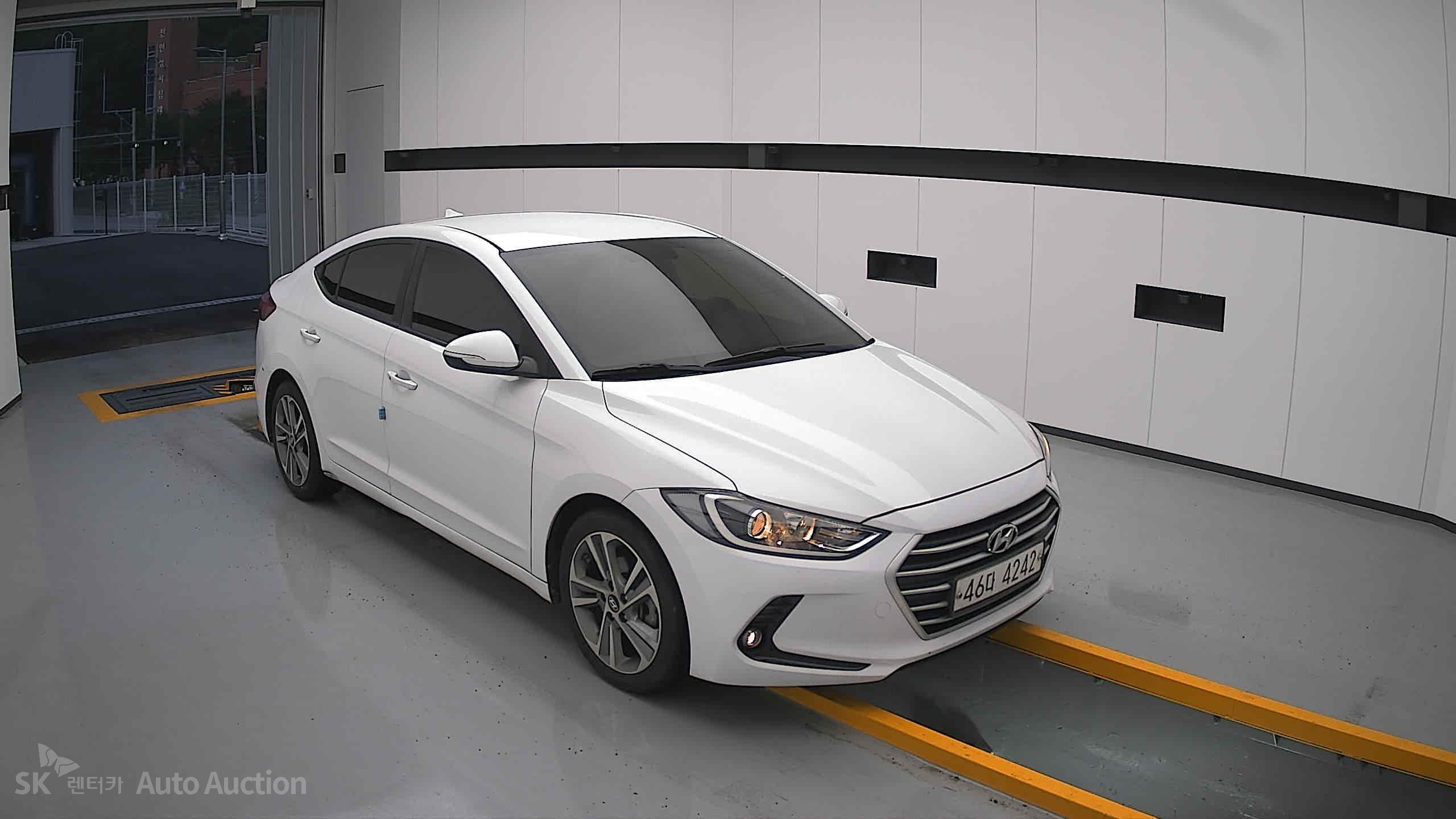 2018 - hyundai avante ad