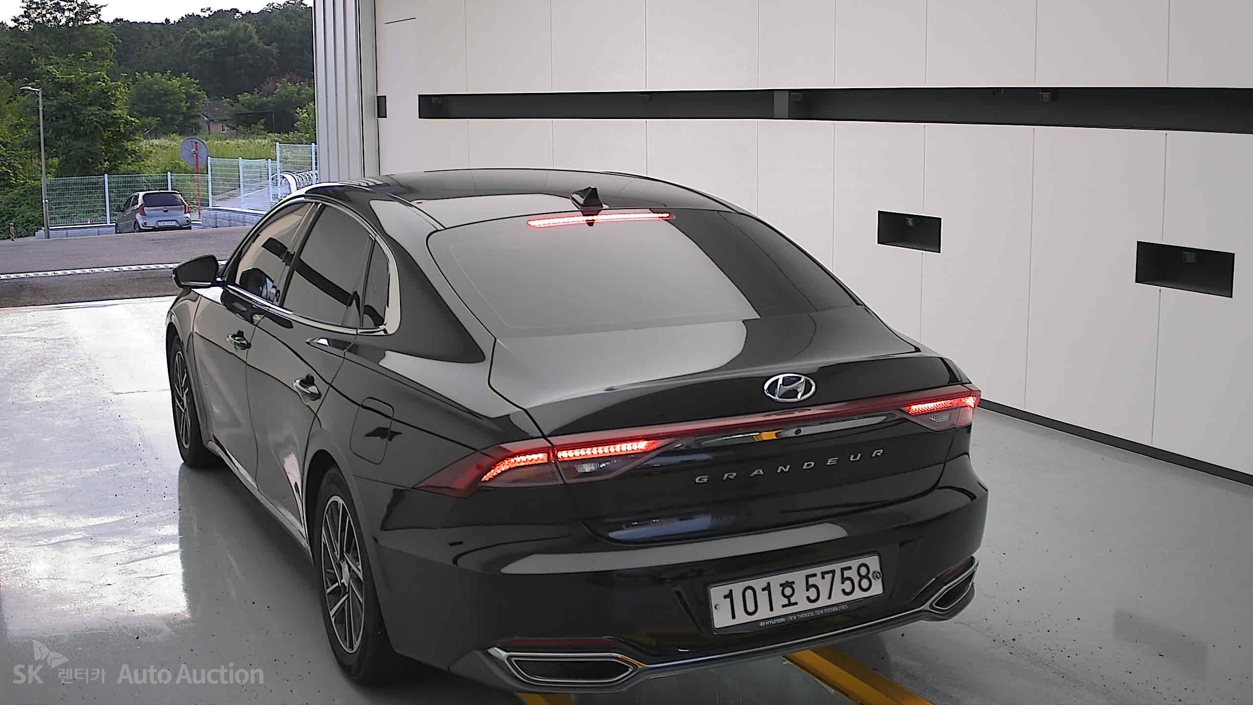 2020 - hyundai grandeur