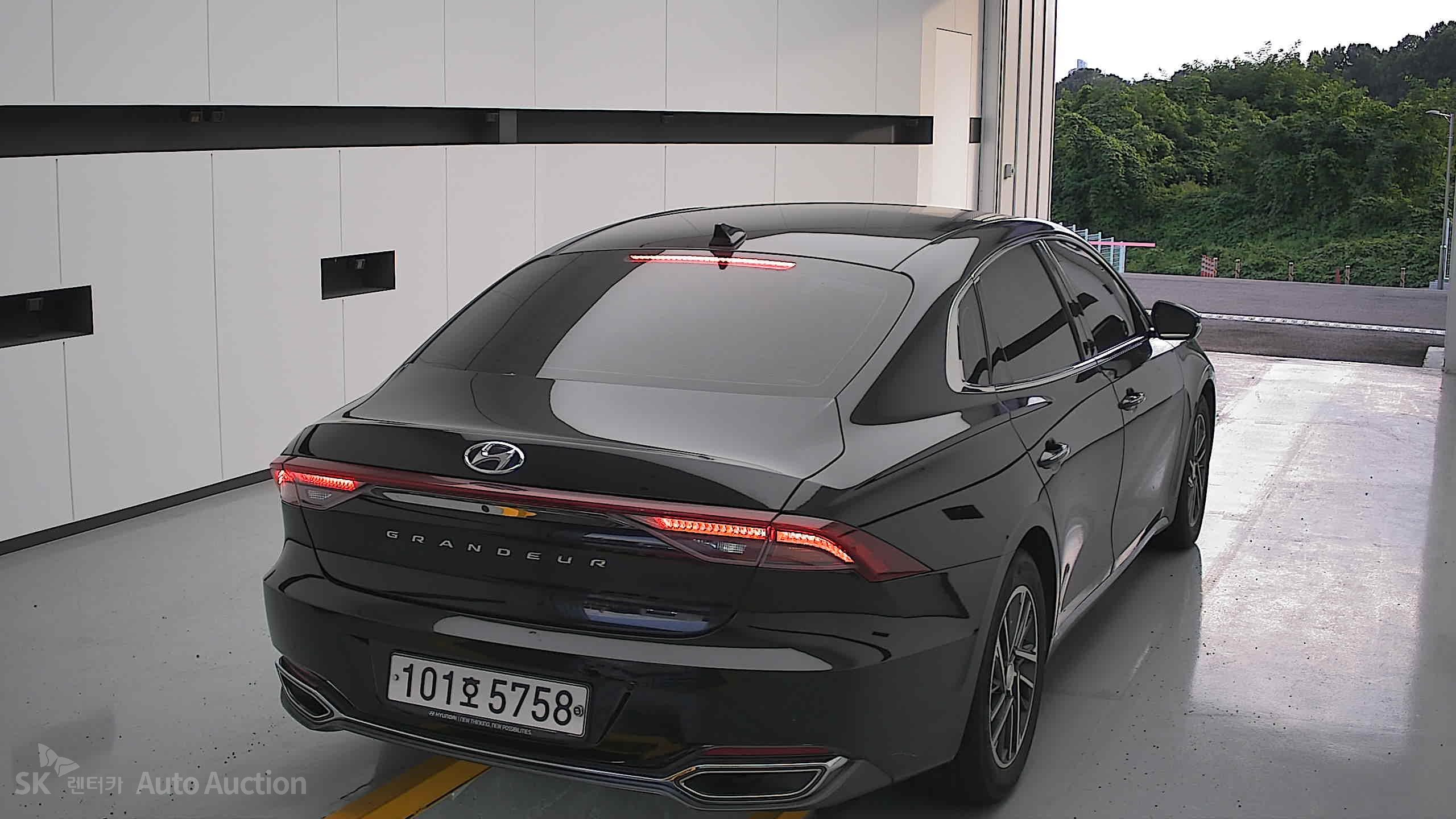 2020 - hyundai grandeur