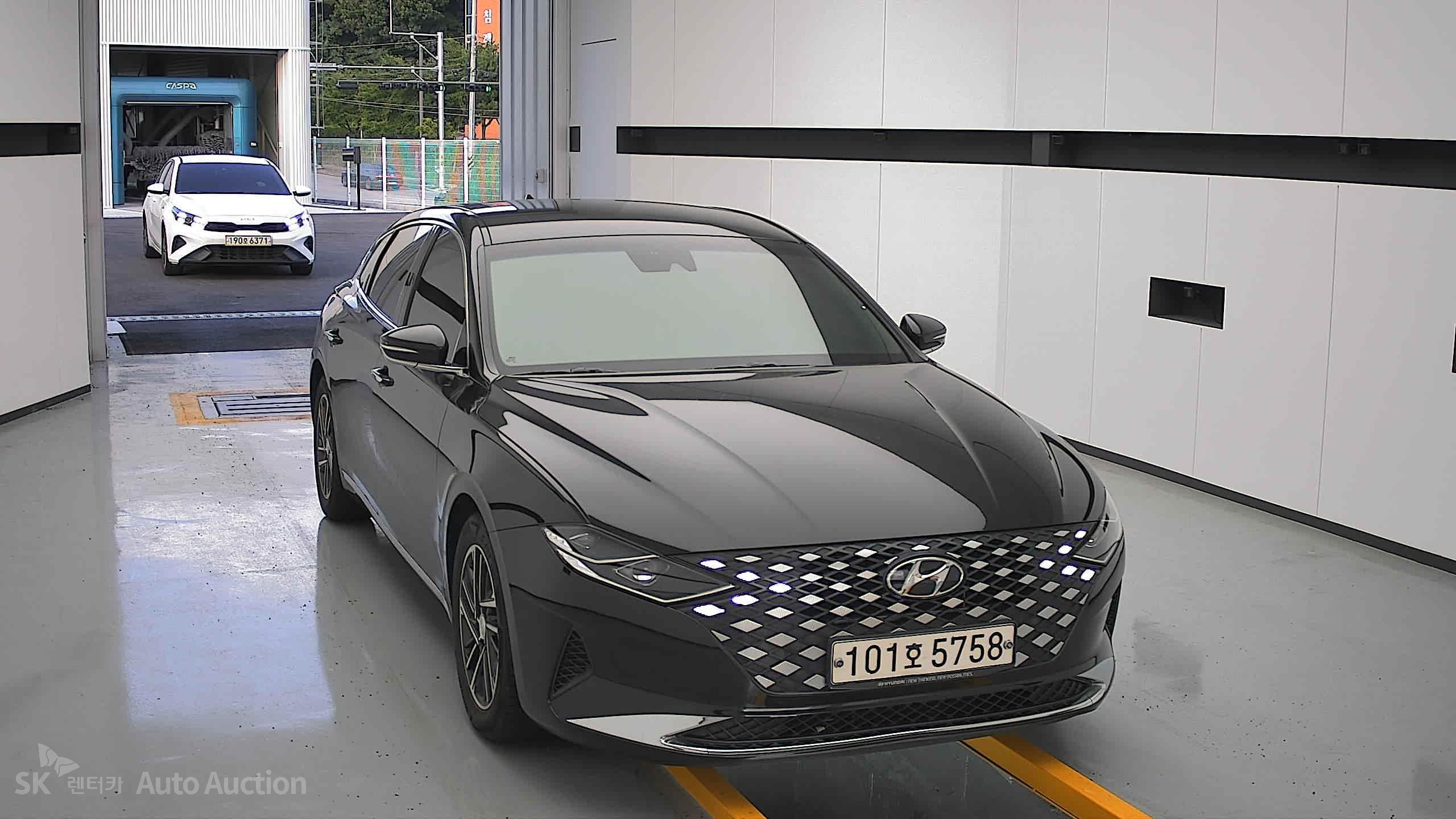 2020 - hyundai grandeur