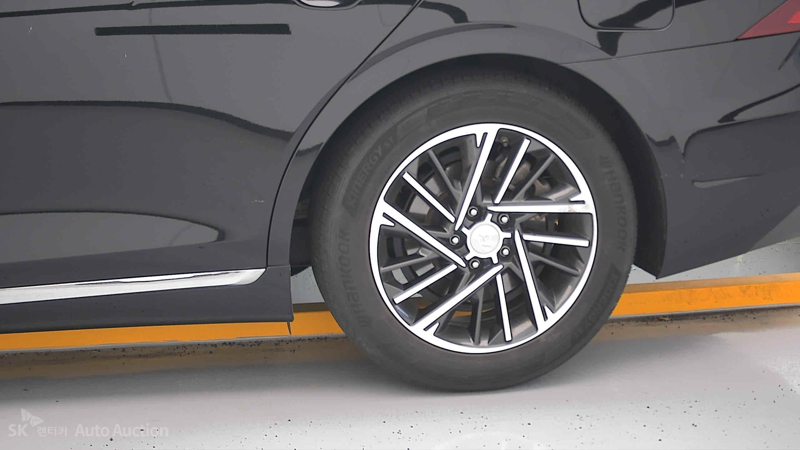 2020 - hyundai grandeur