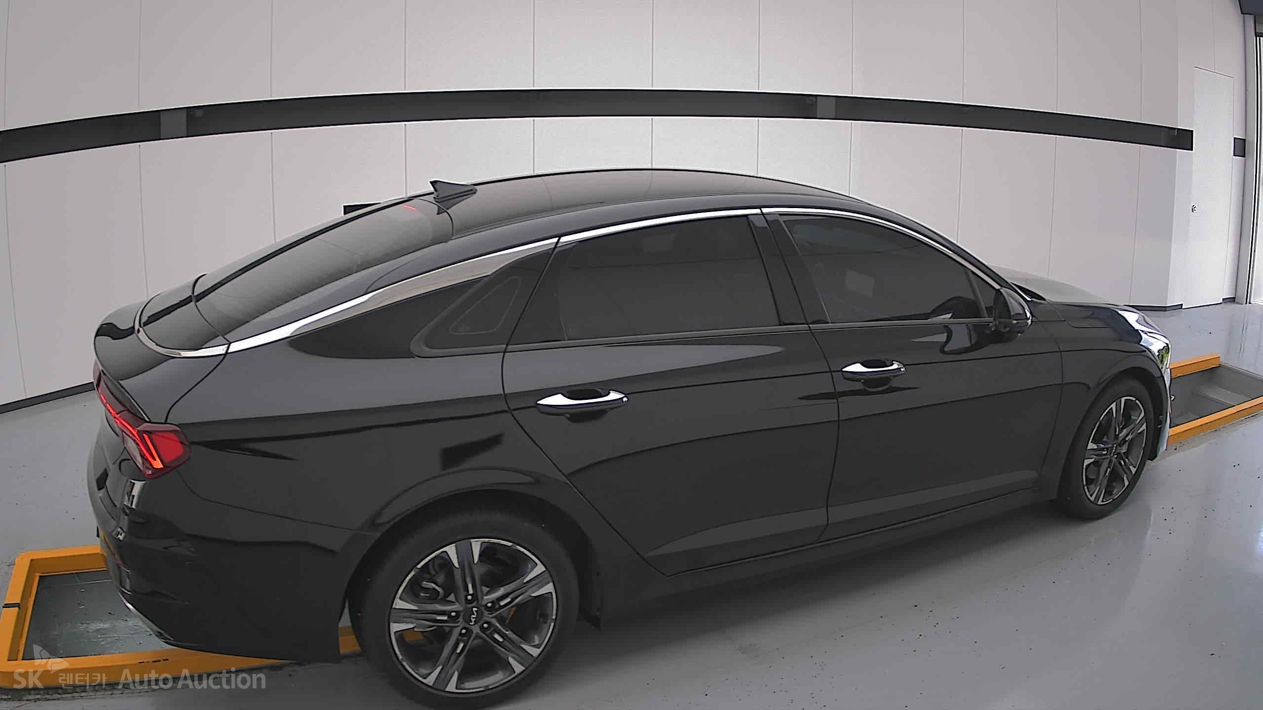 2023 - kia k5