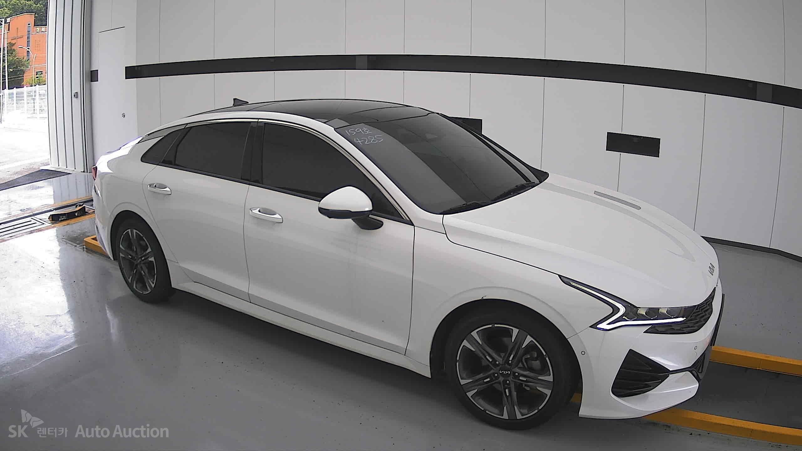 2022 - kia k5