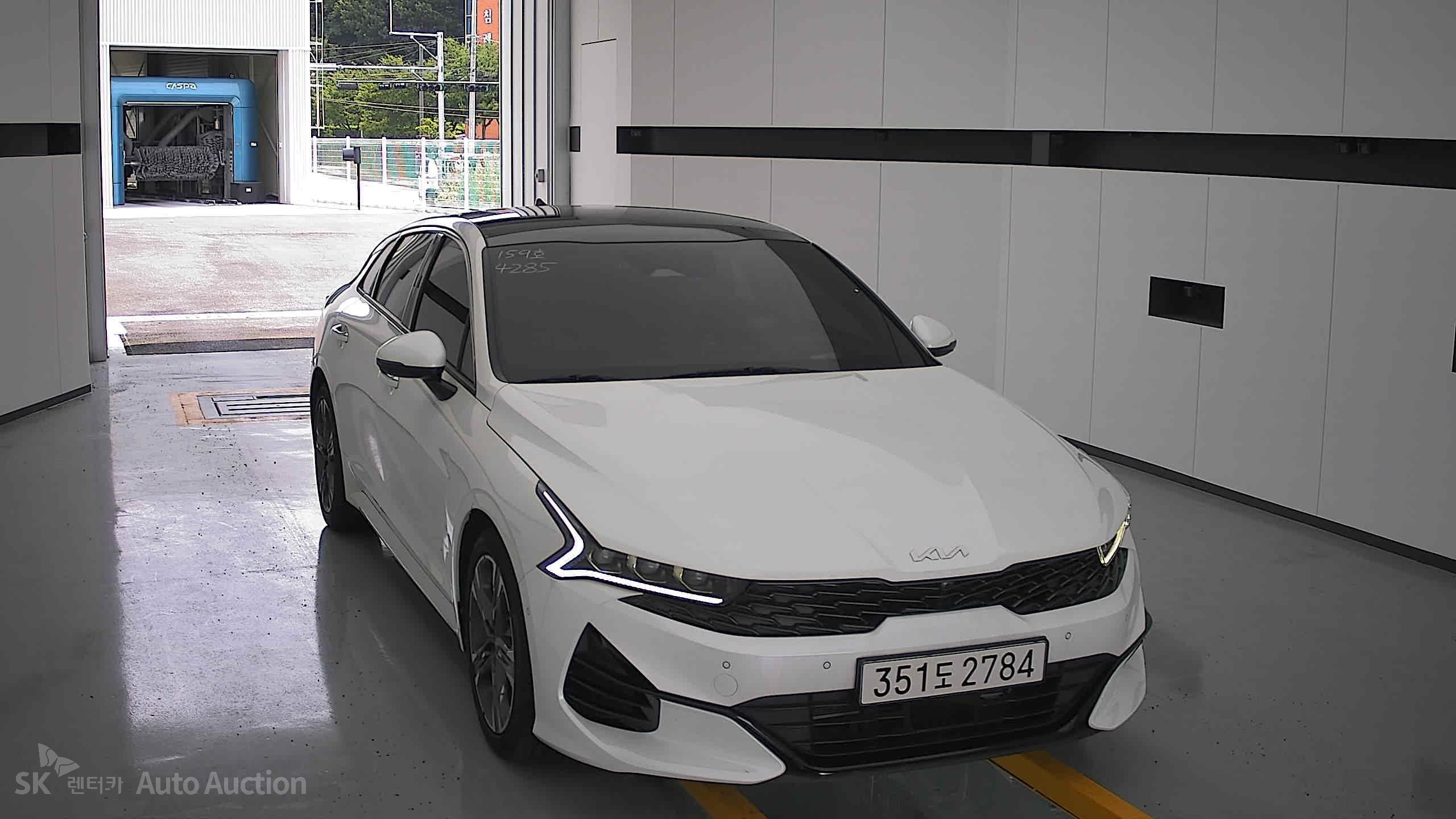 2022 - kia k5