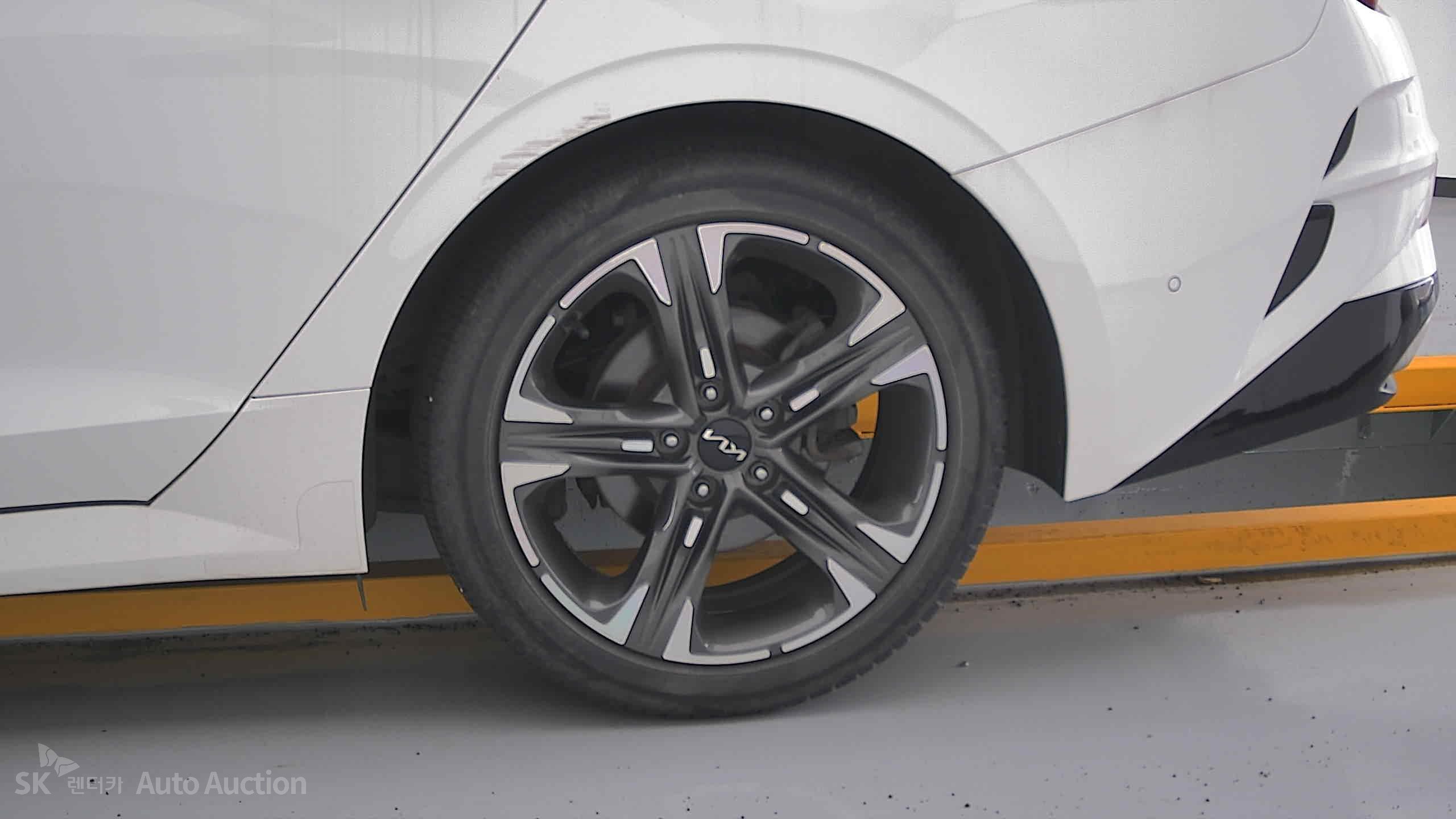 2022 - kia k5