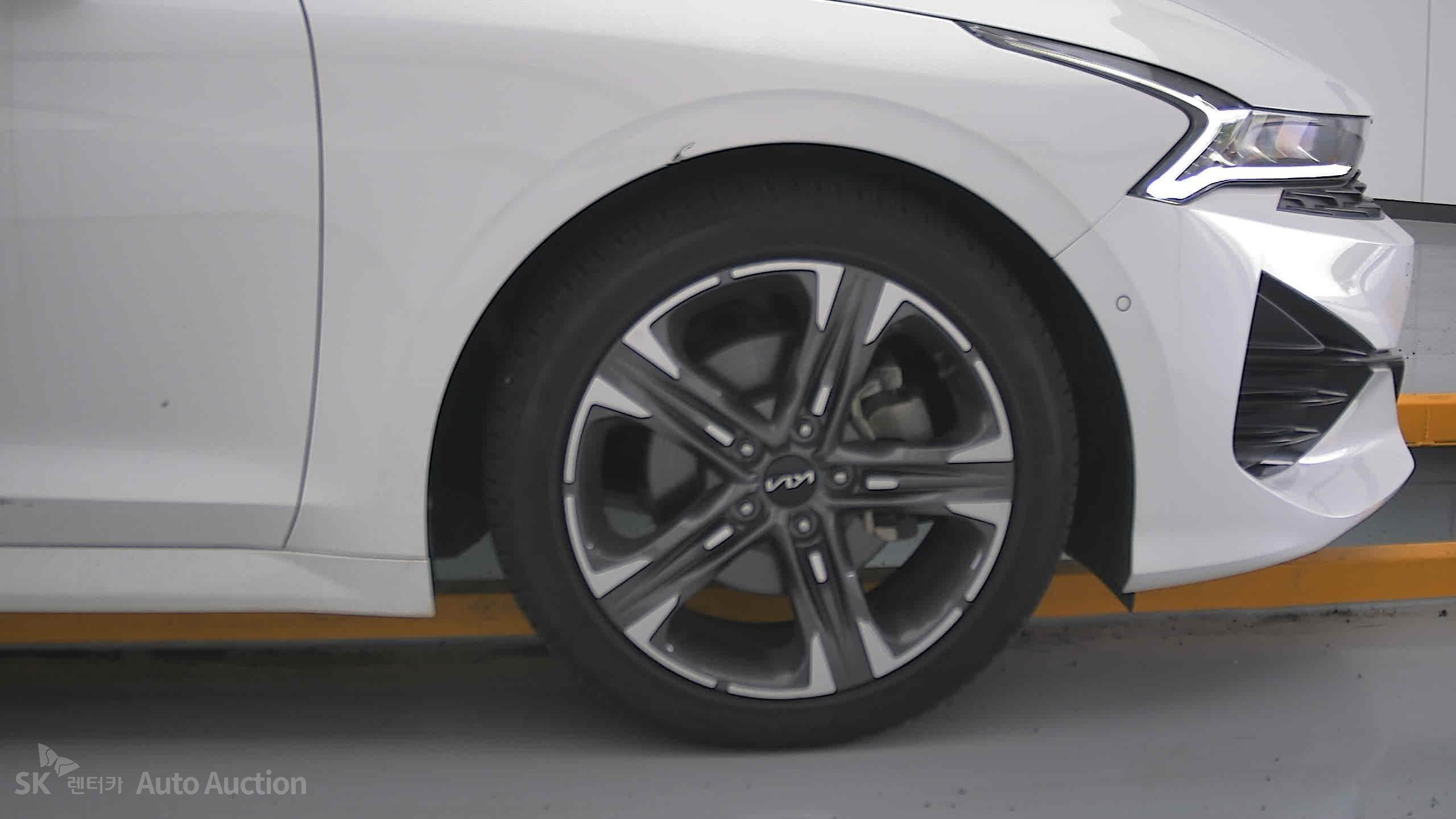 2022 - kia k5