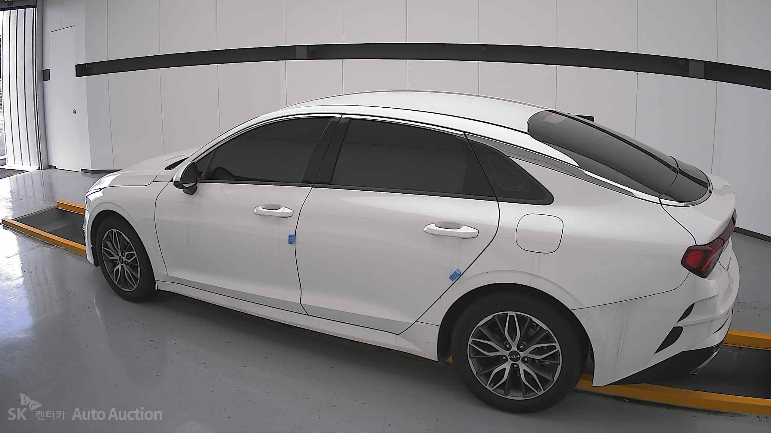 2023 - kia k5