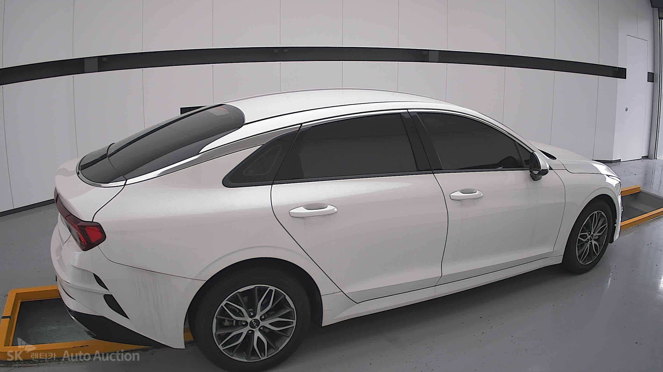 2023 - kia k5