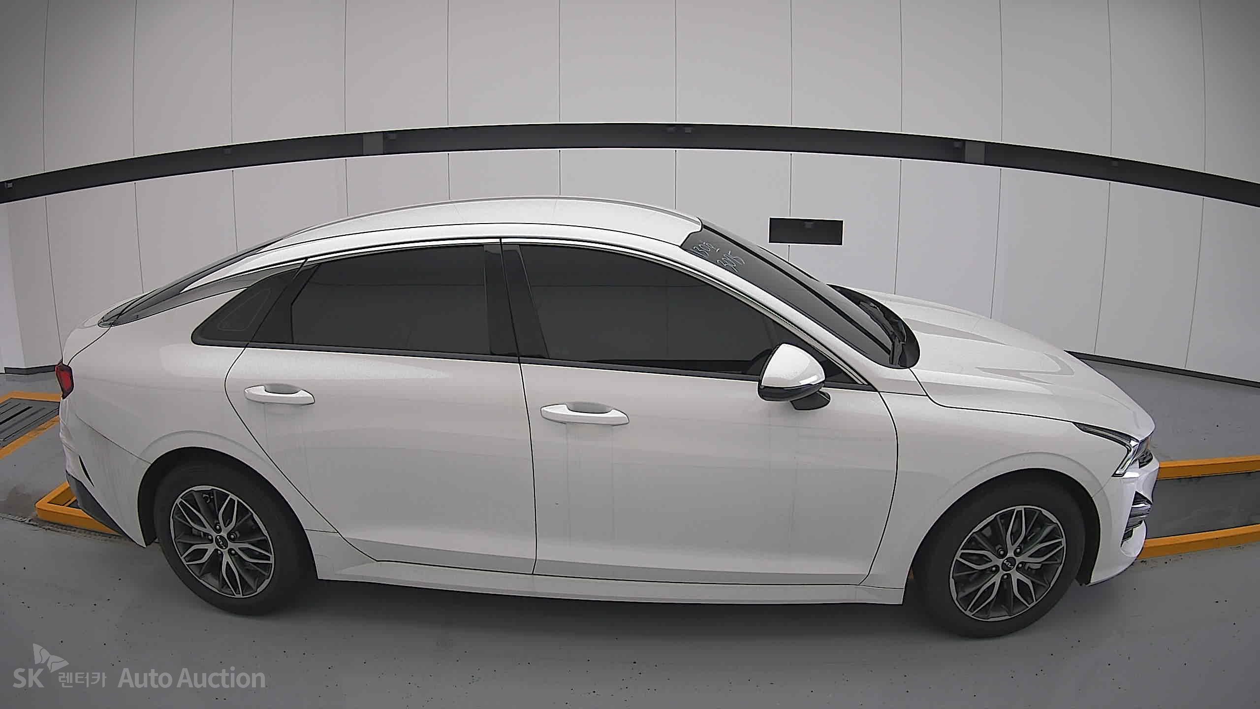 2023 - kia k5
