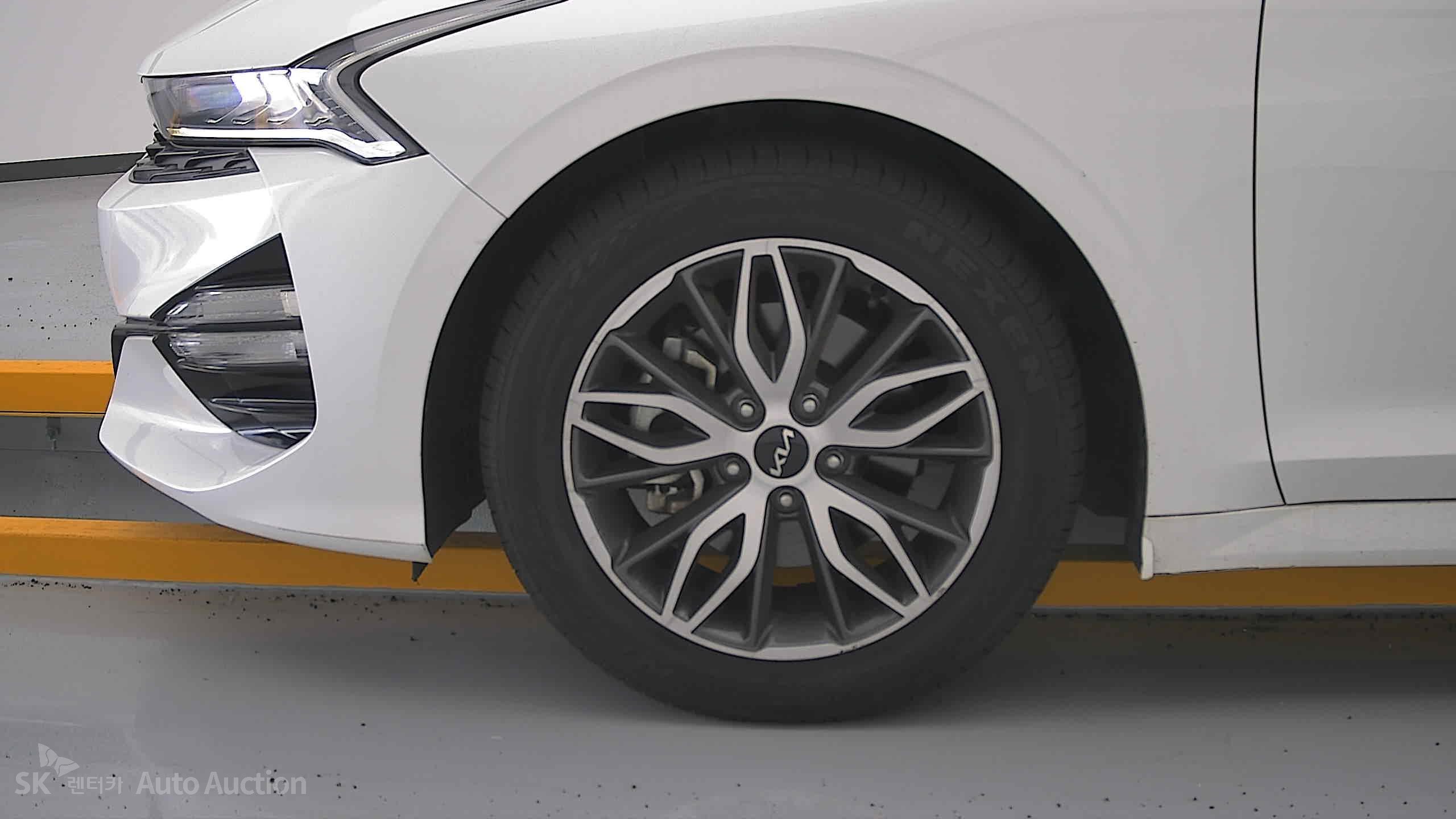 2023 - kia k5