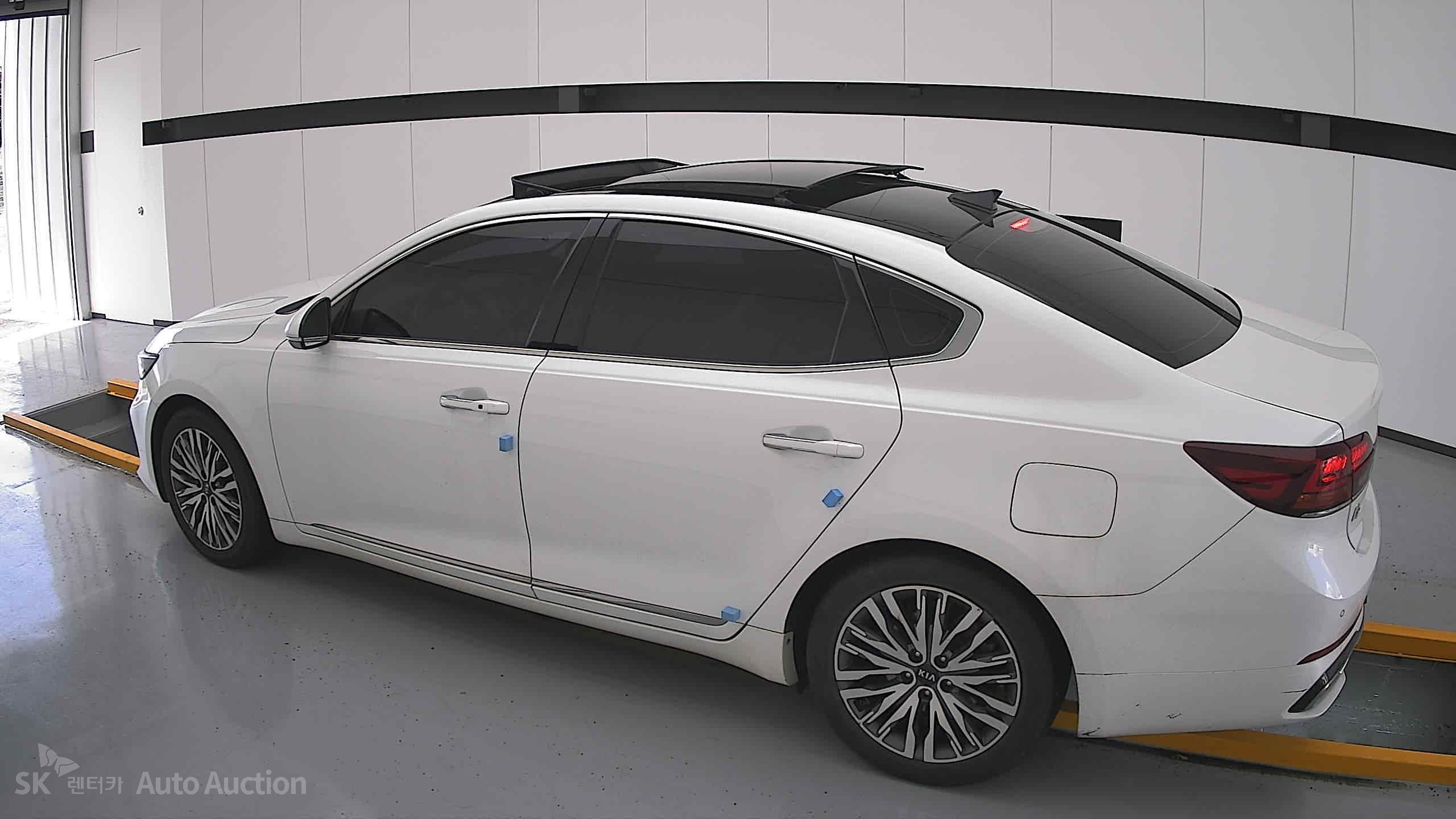 2021 - kia k7