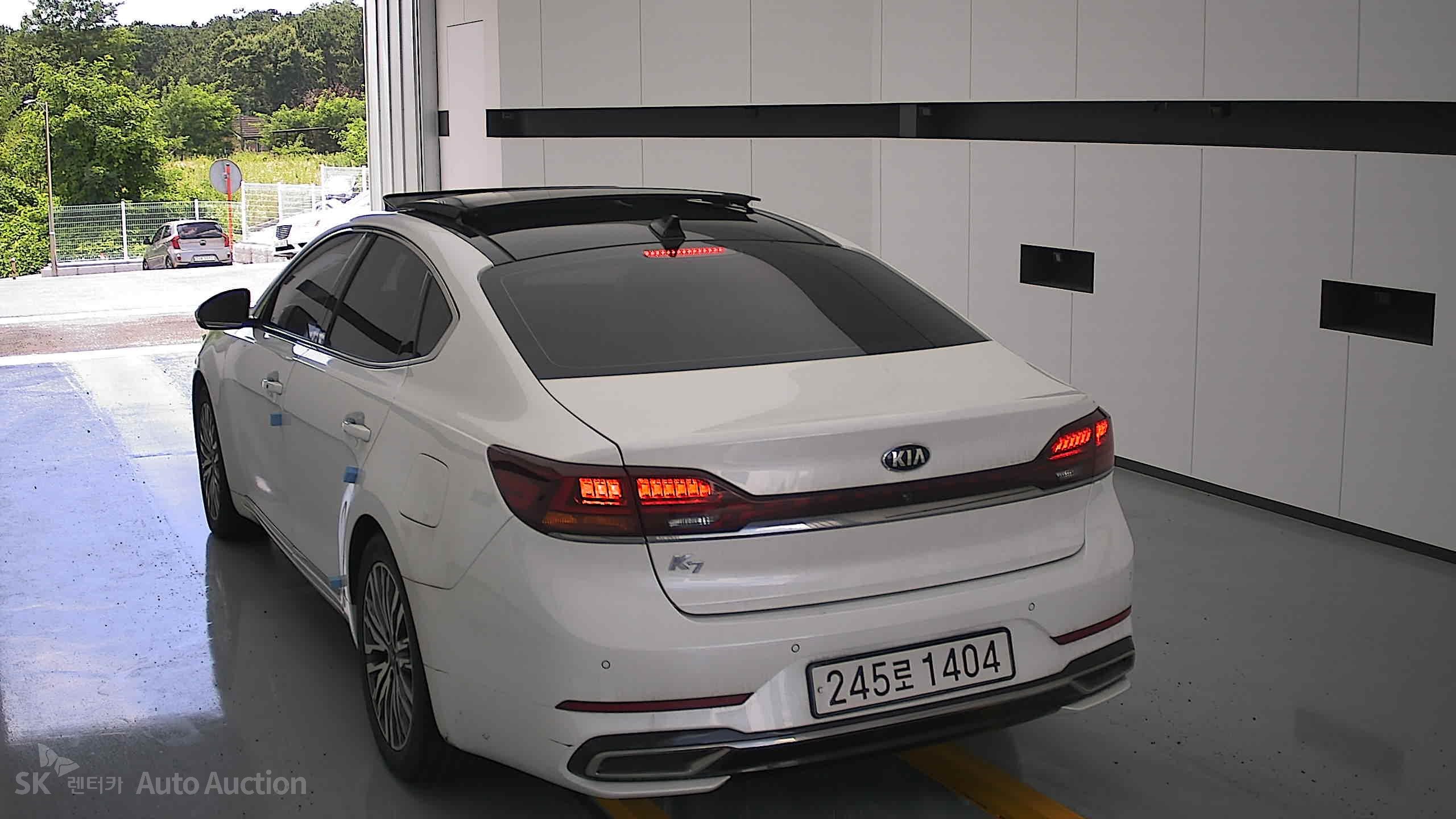 2021 - kia k7