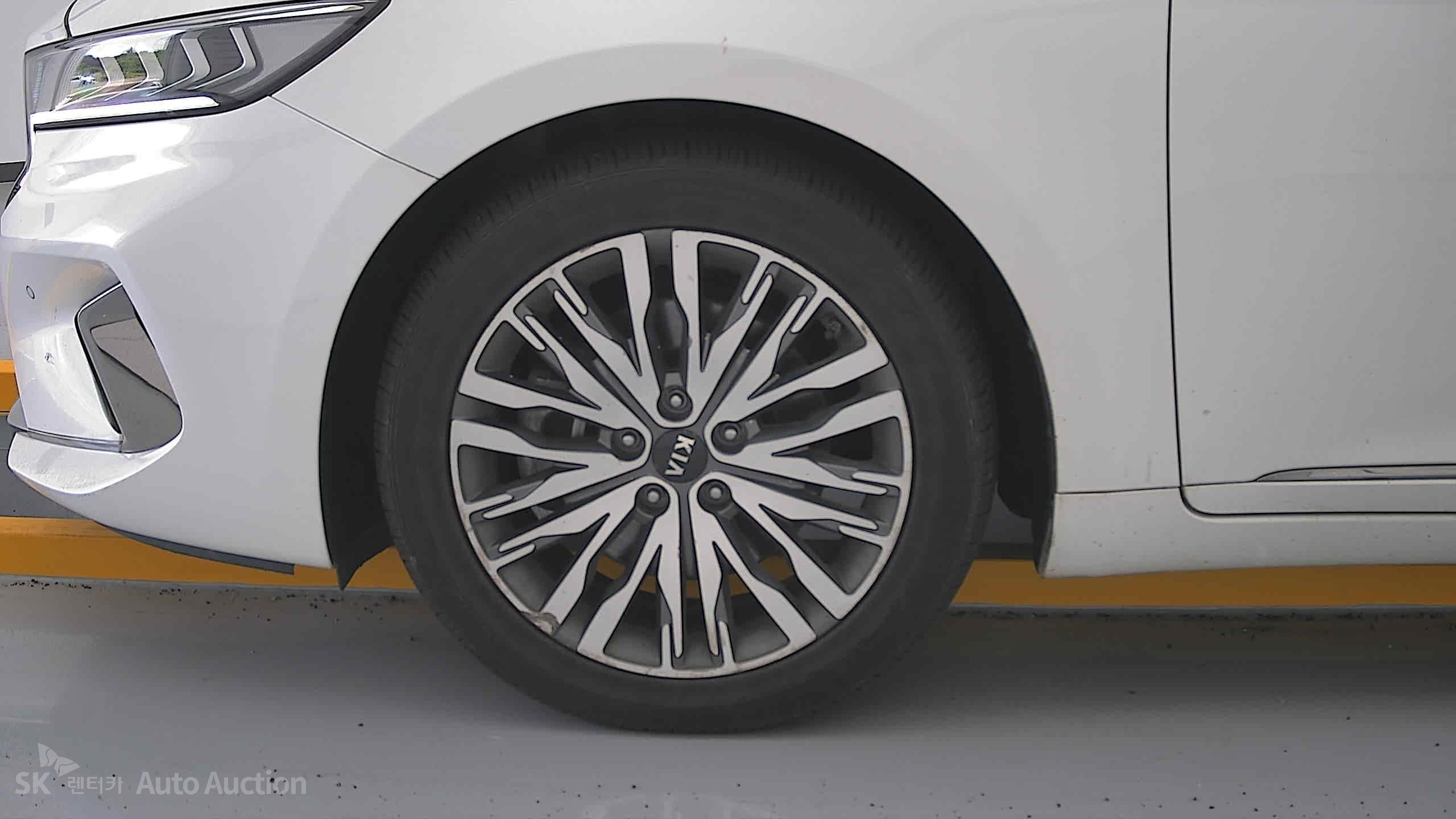 2021 - kia k7