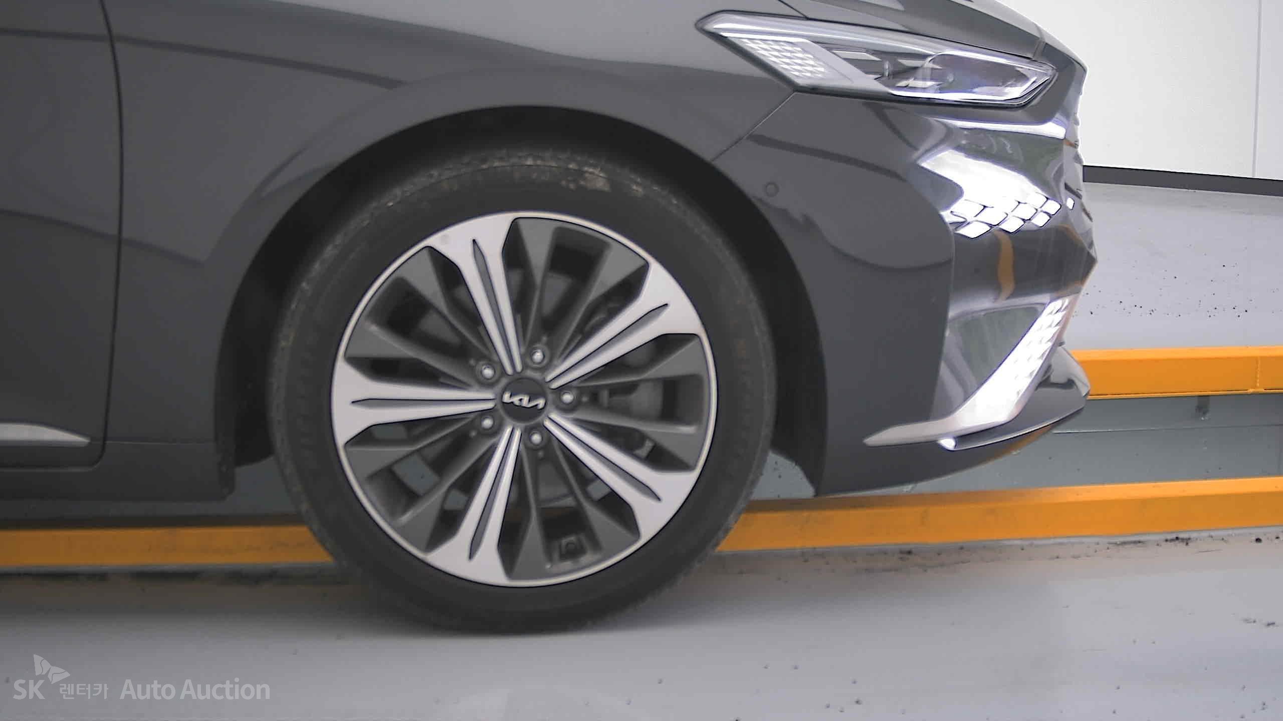 كيا K8 2023 — صورة 28