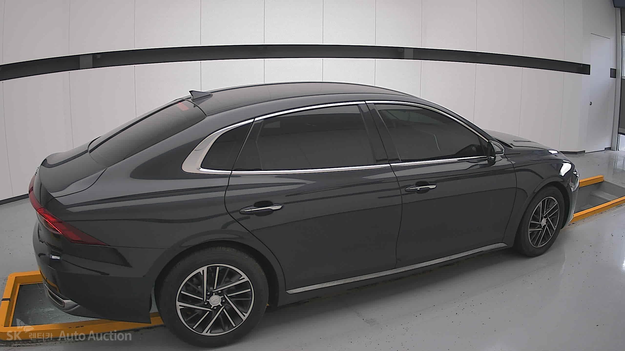 2022 - hyundai grandeur