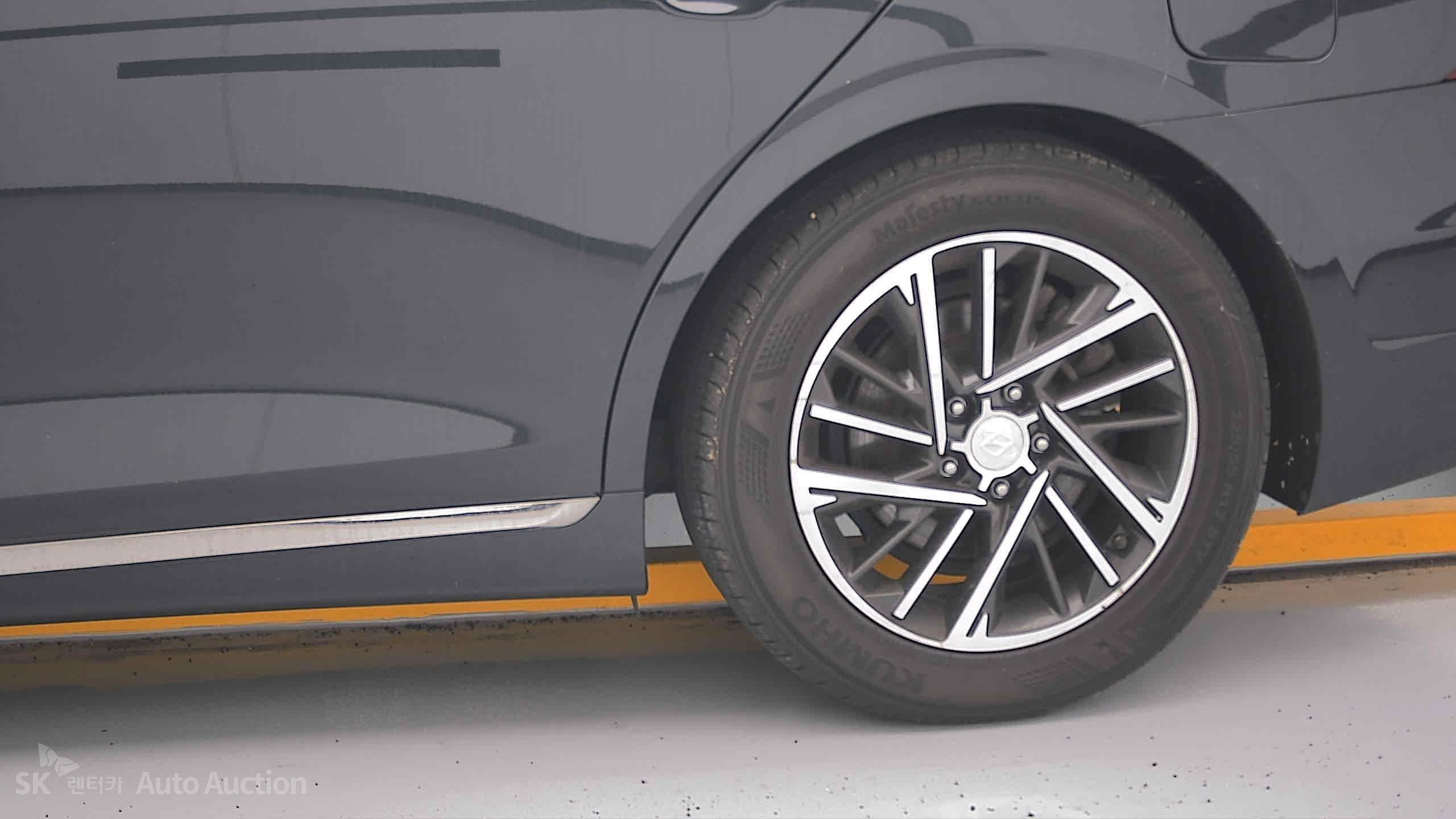 2022 - hyundai grandeur