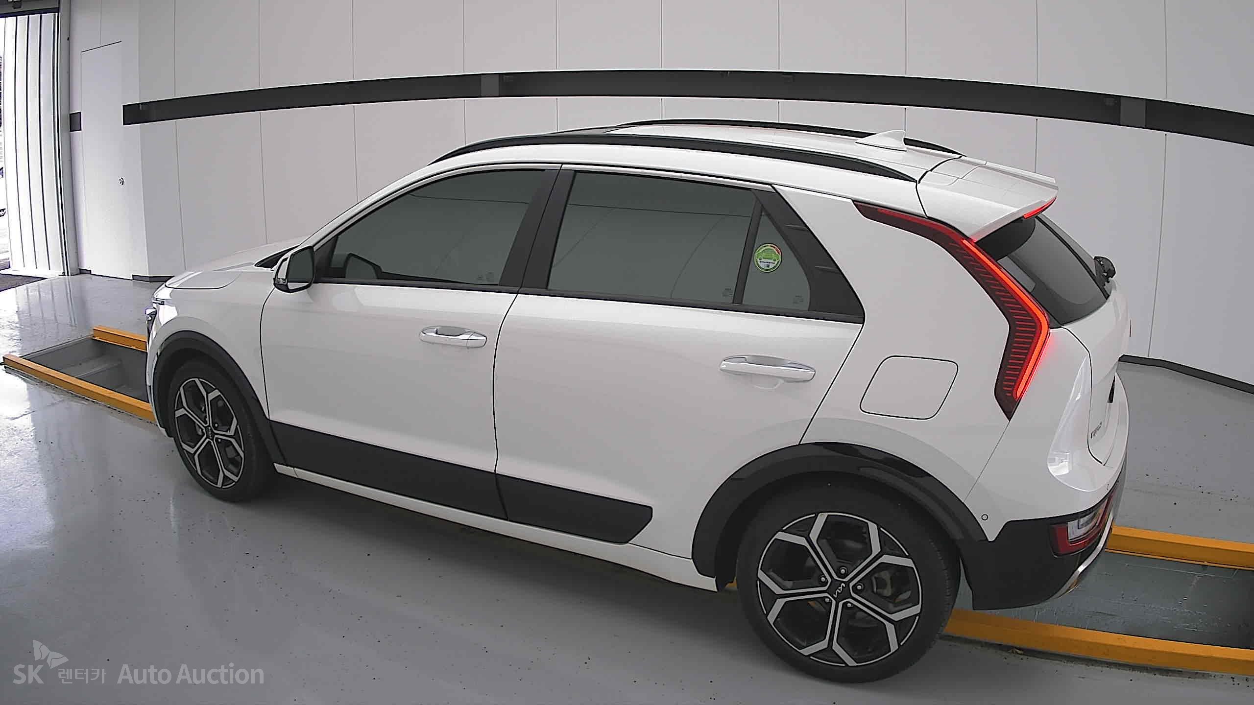 2022 - kia all-new niro