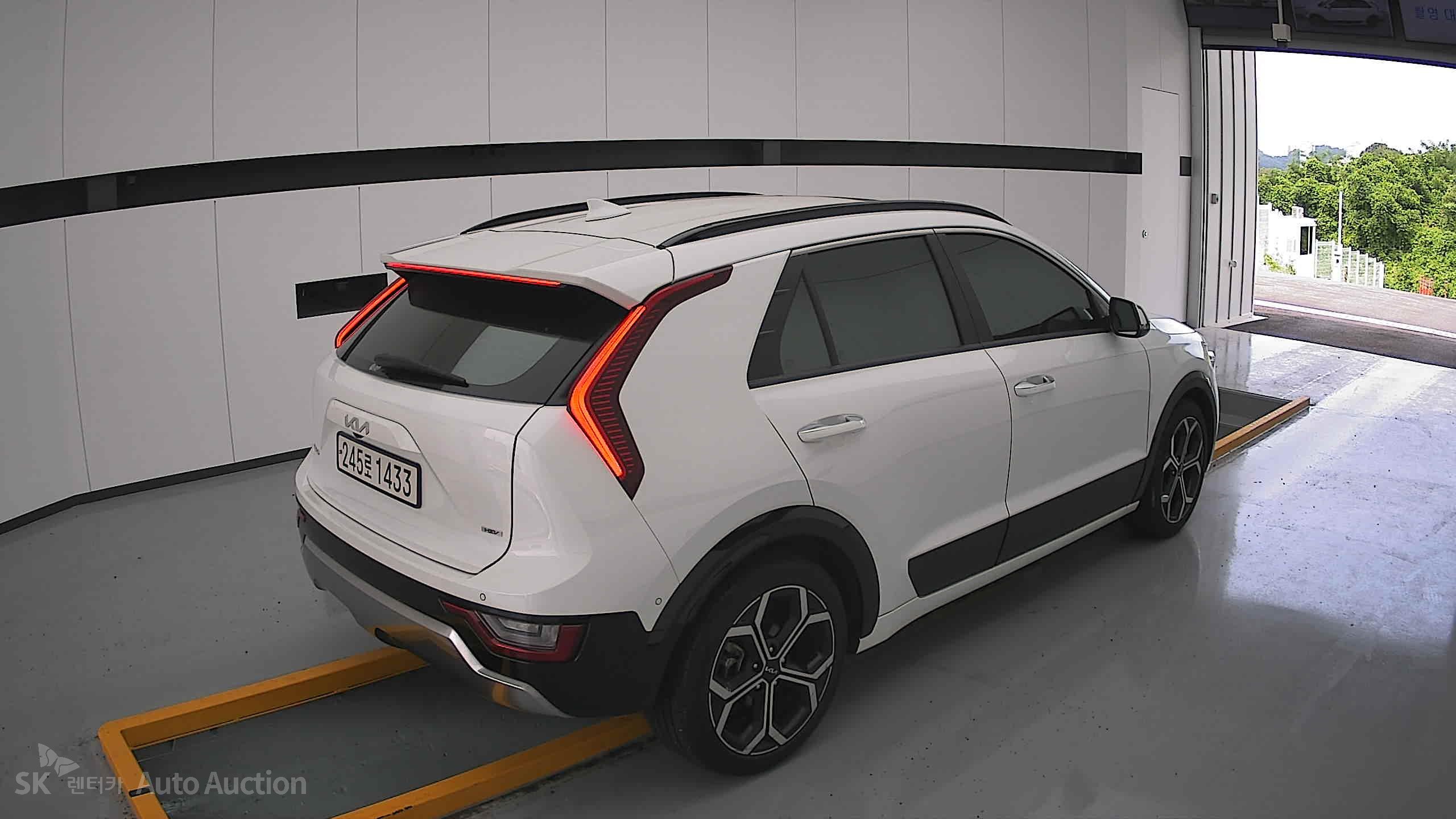 2022 - kia all-new niro